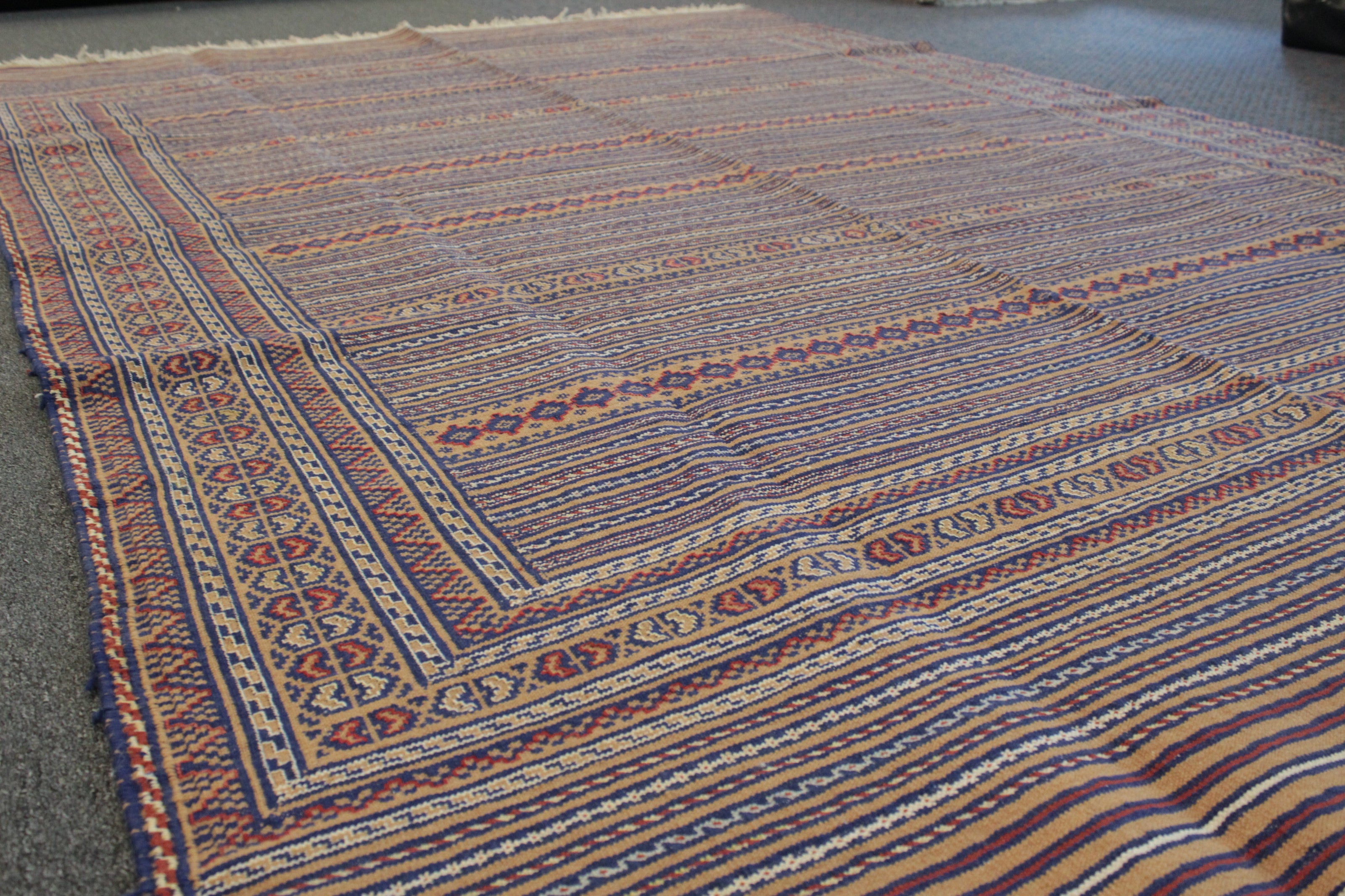 Beljik Kilim - 278 cm x 190 cm