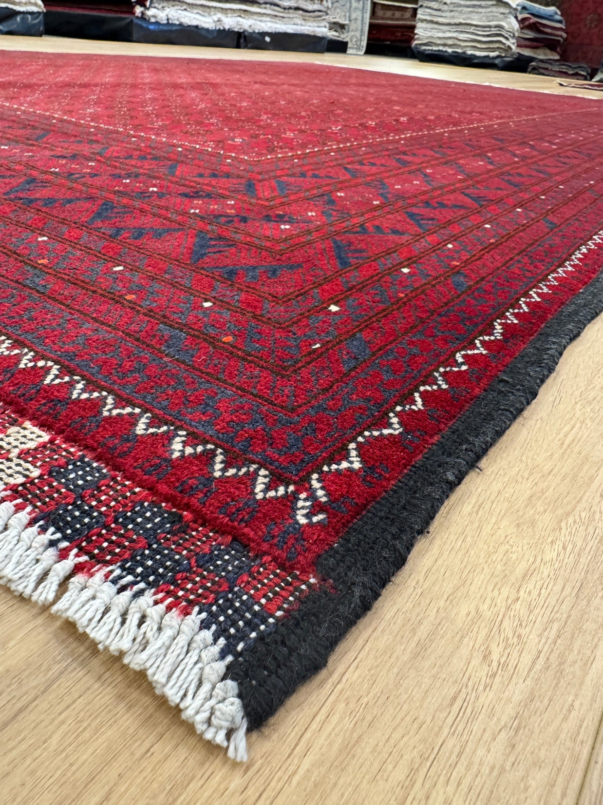 Roshnai Rug - 289 cm x 200 cm