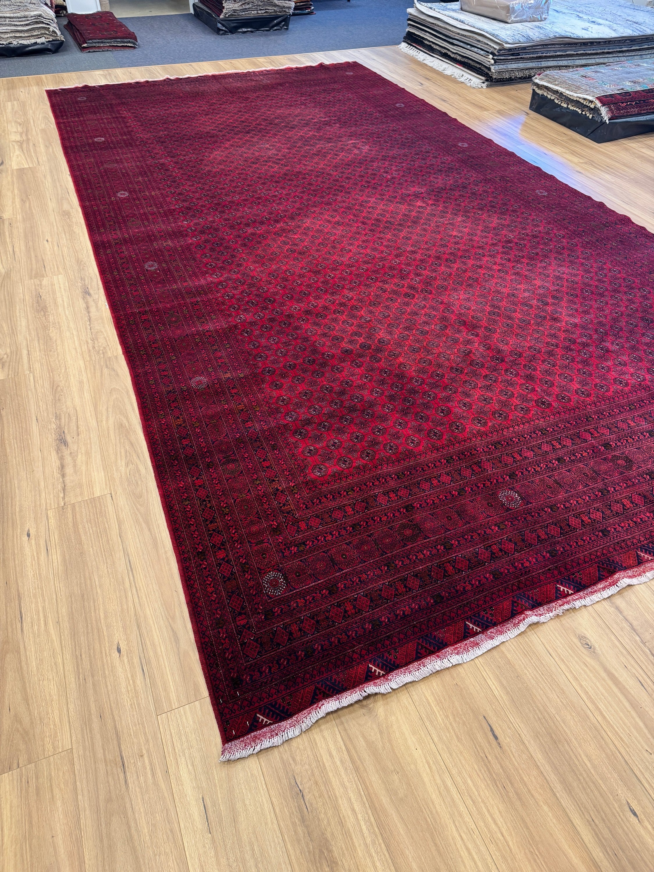 Roshnai Rug - 566 cm x 285 cm