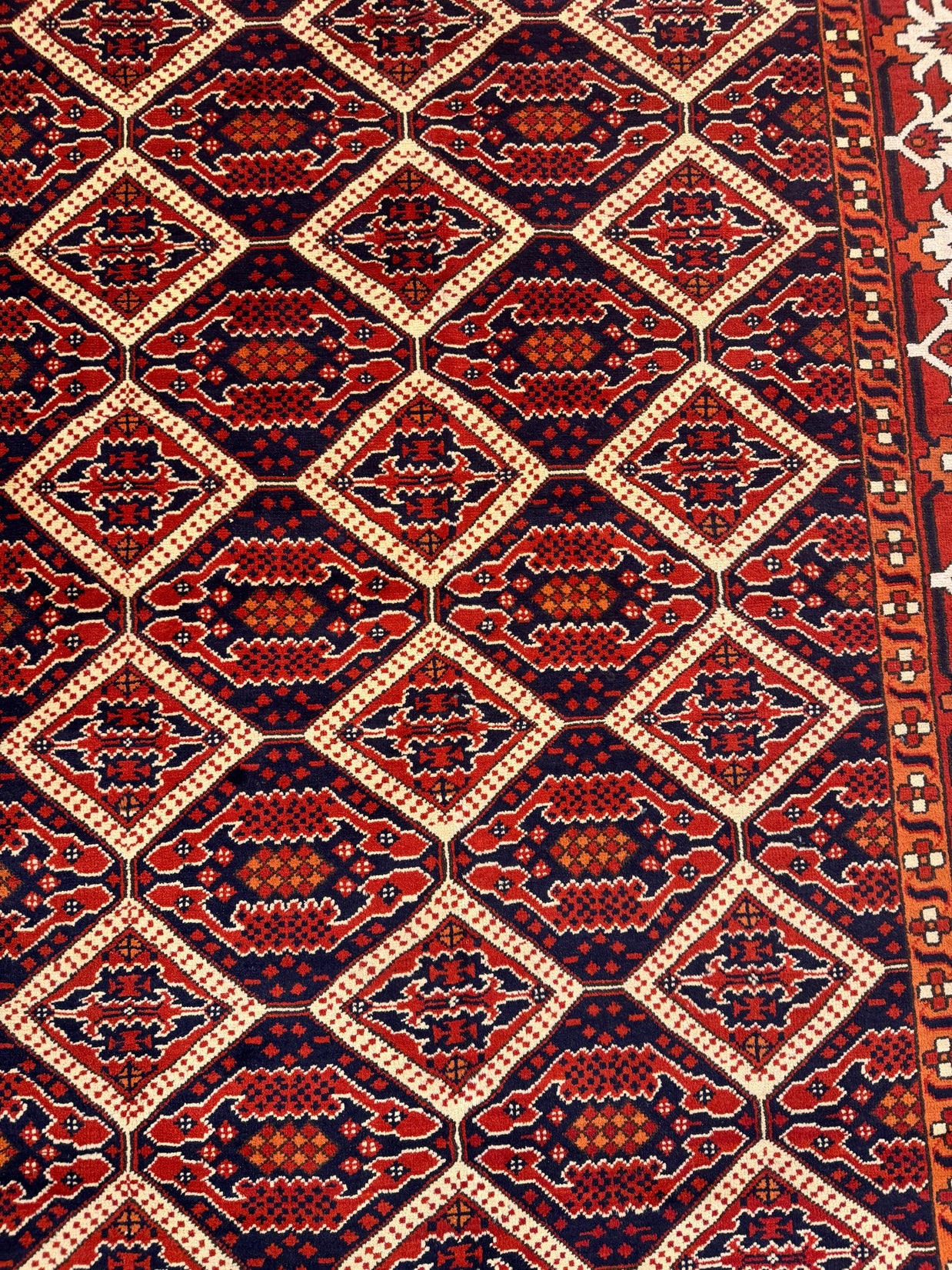 Karghai Rug - 236 cm x 161 cm