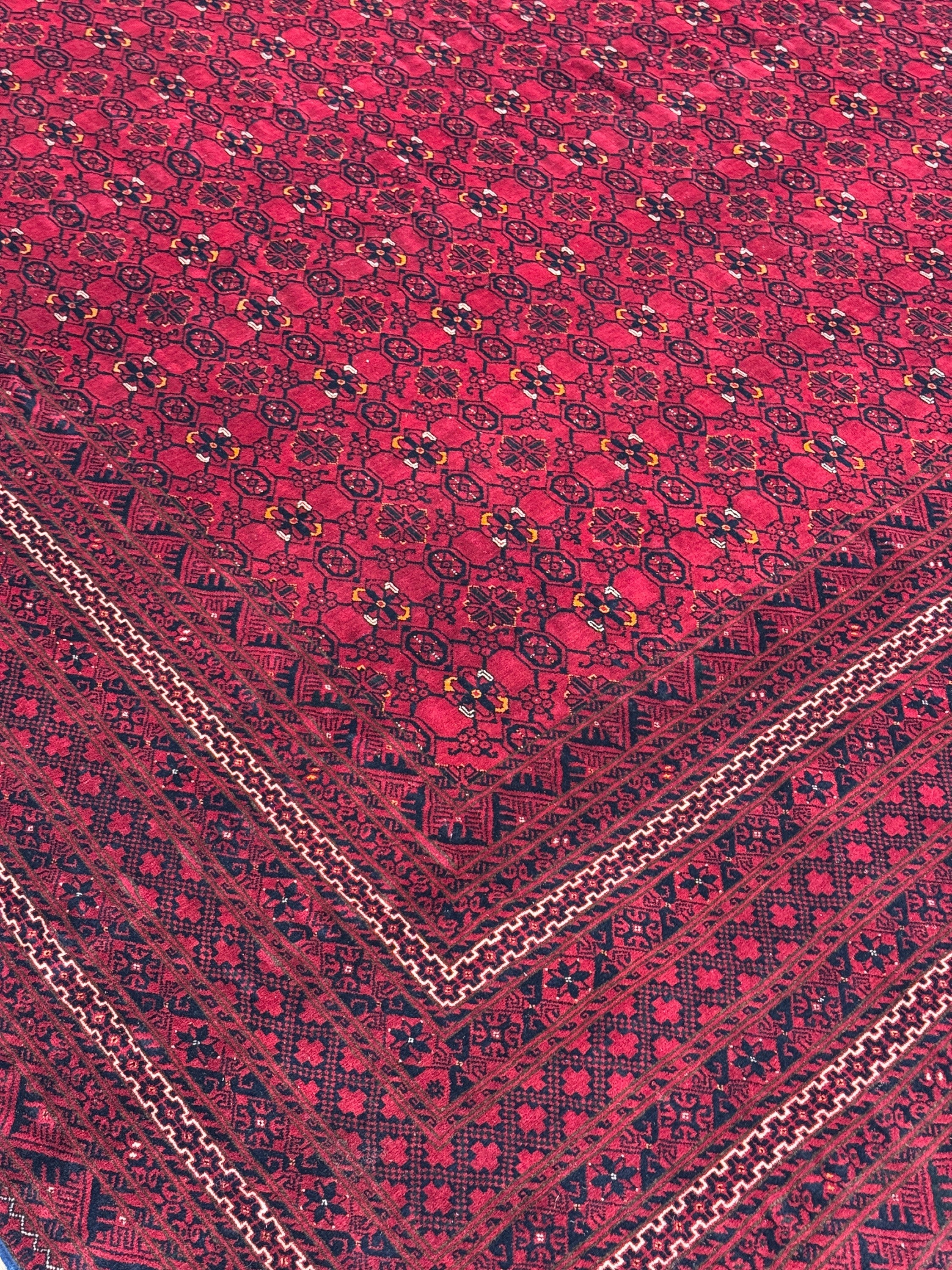 Kunduz Rug - 370 cm x 278 cm