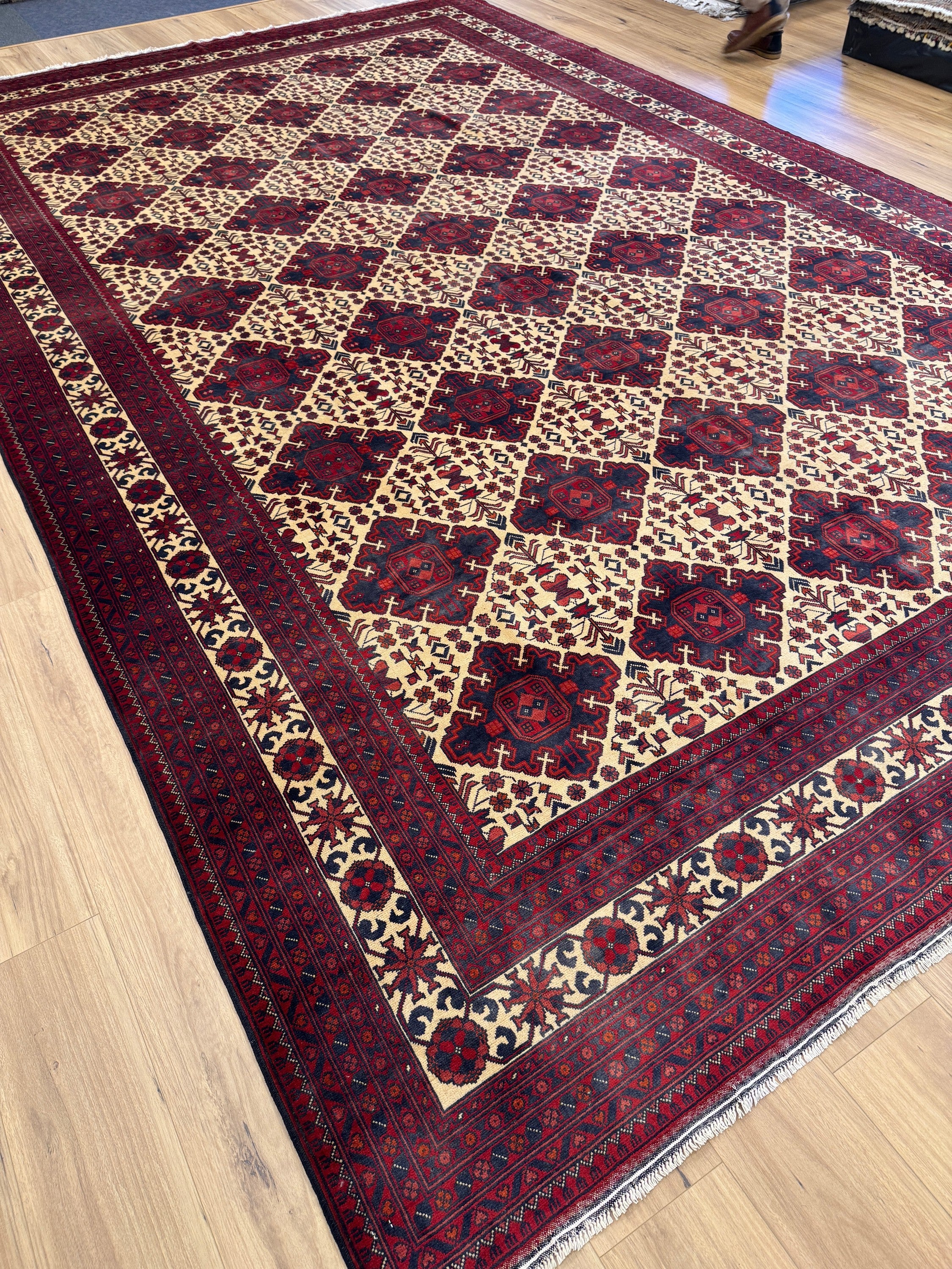 Kunduz Rug - 471 cm x 295 cm