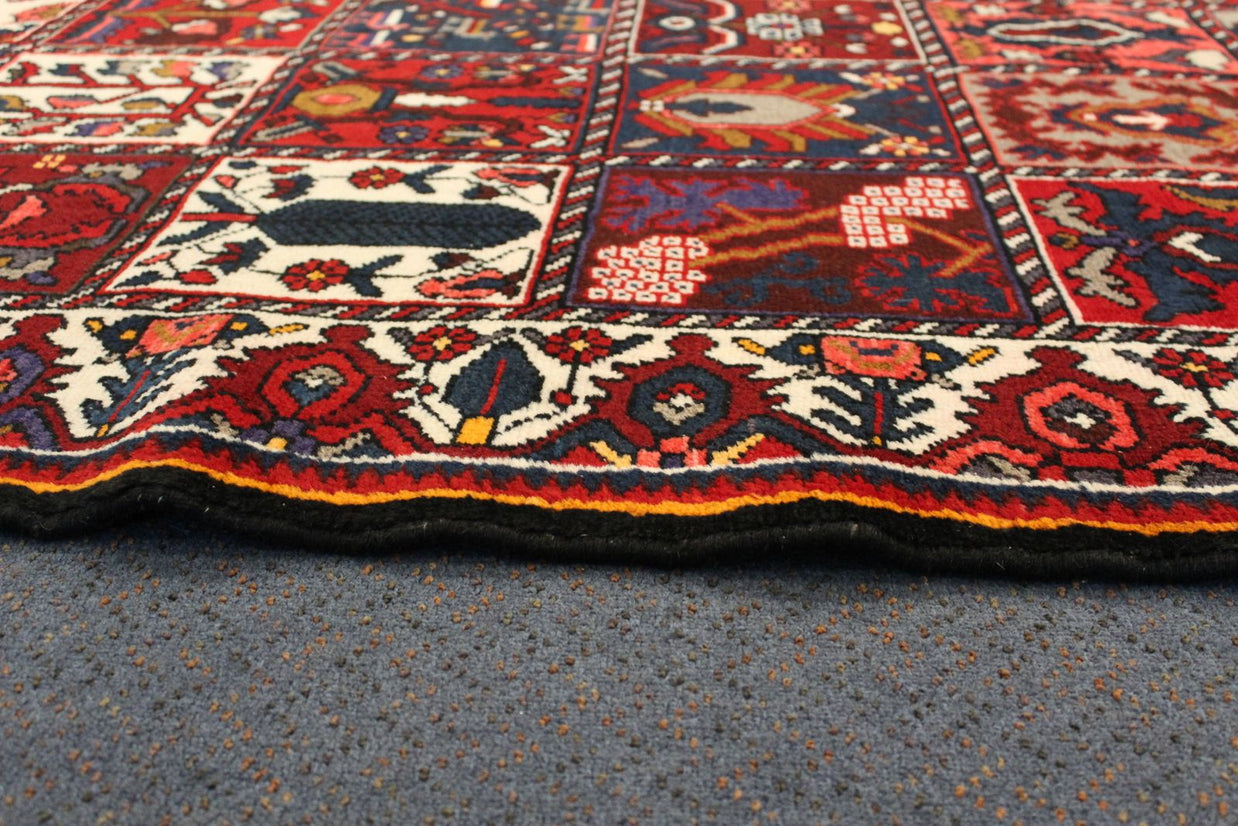 Bakhtiari Rug - 305 cm x 165 cm