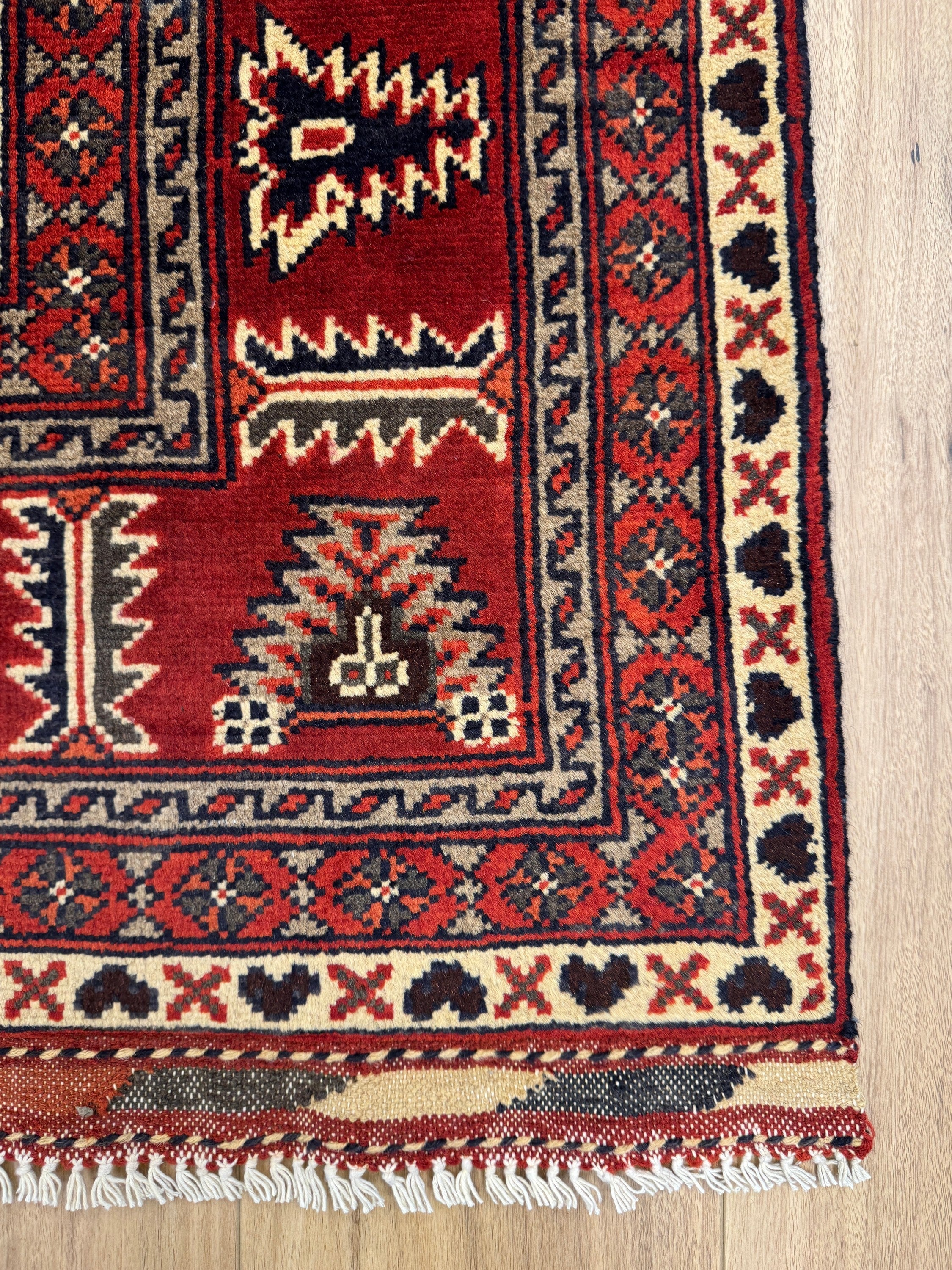 Karghai Rug (Fine) - 285 cm x 198 cm
