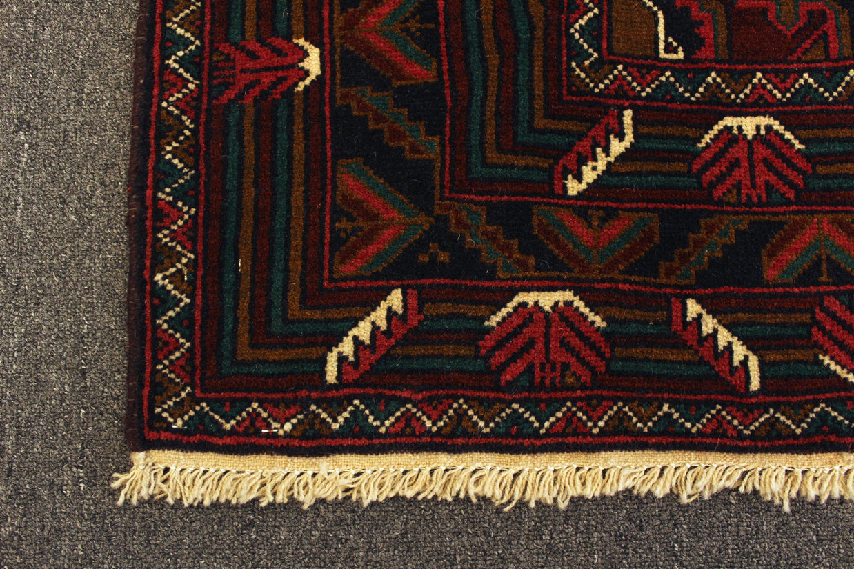Fine Baluchi Rug - 189 cm x 117 cm