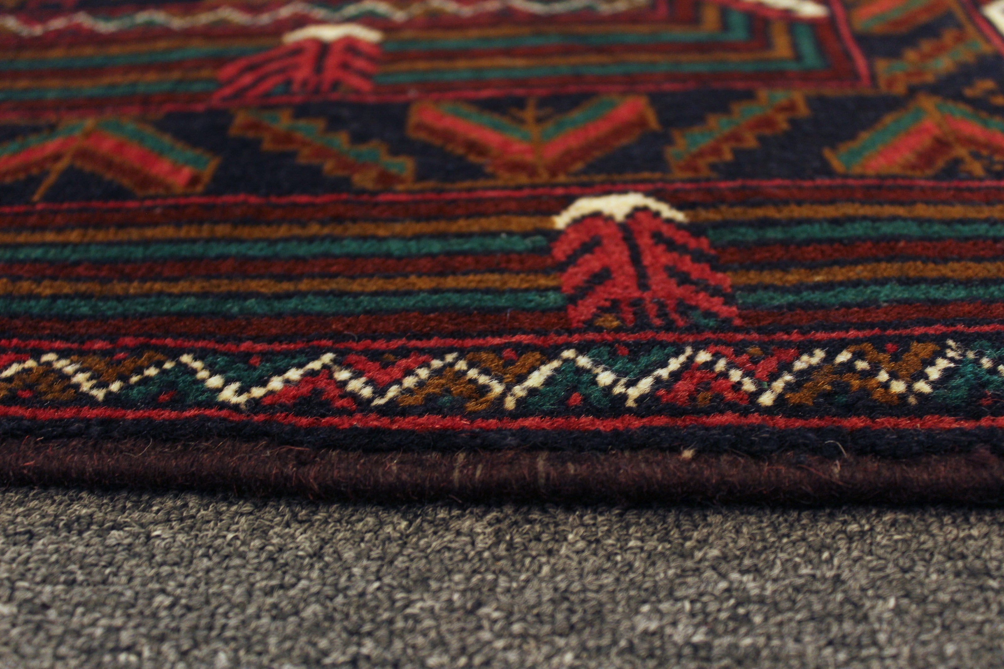 Fine Baluchi Rug - 189 cm x 117 cm
