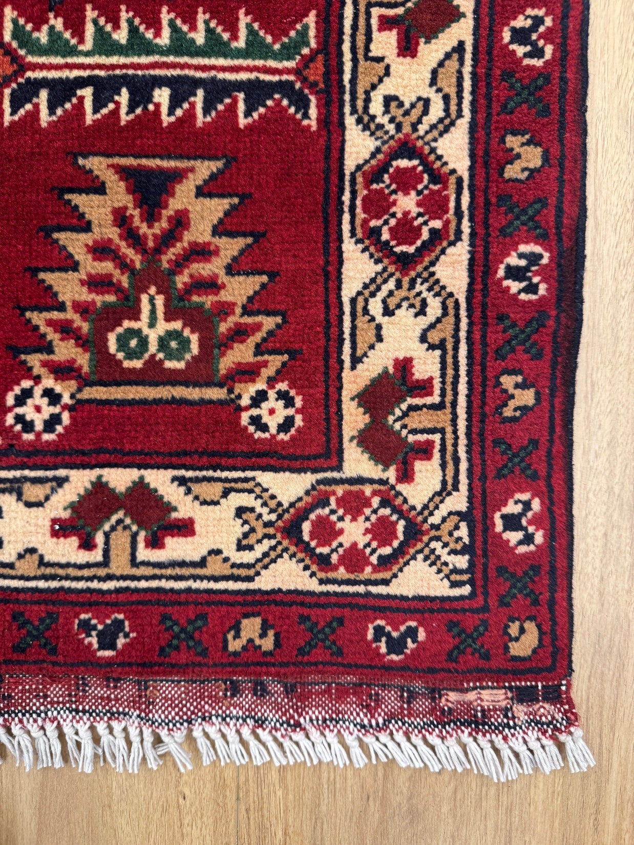 Karghai Rug - 293 cm x 190 cm