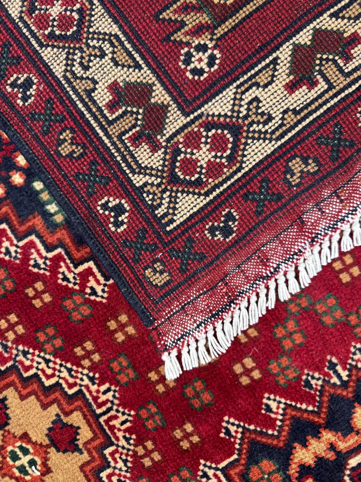 Karghai Rug - 293 cm x 190 cm