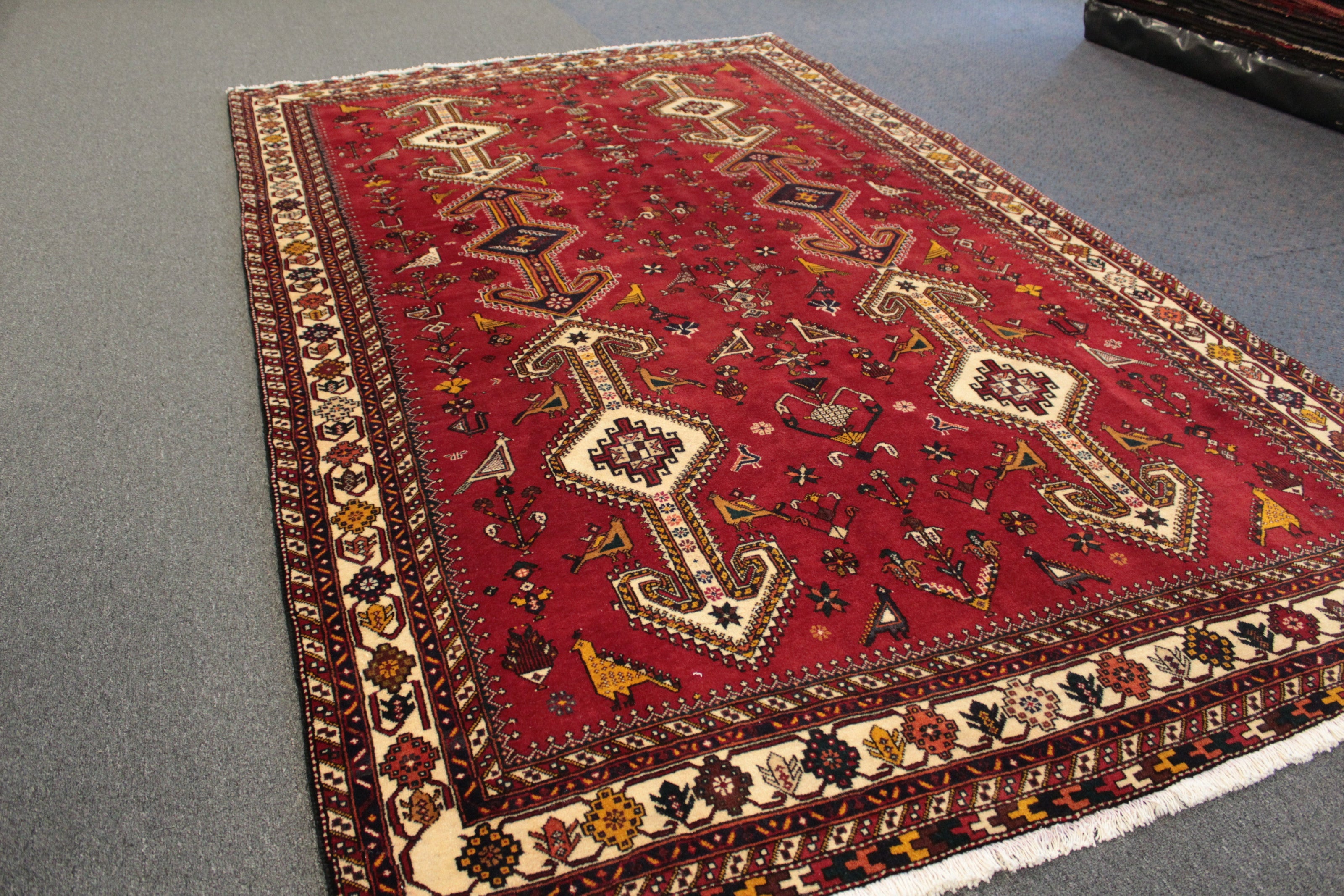 Nasrabad Rug - 278 cm x 166 cm