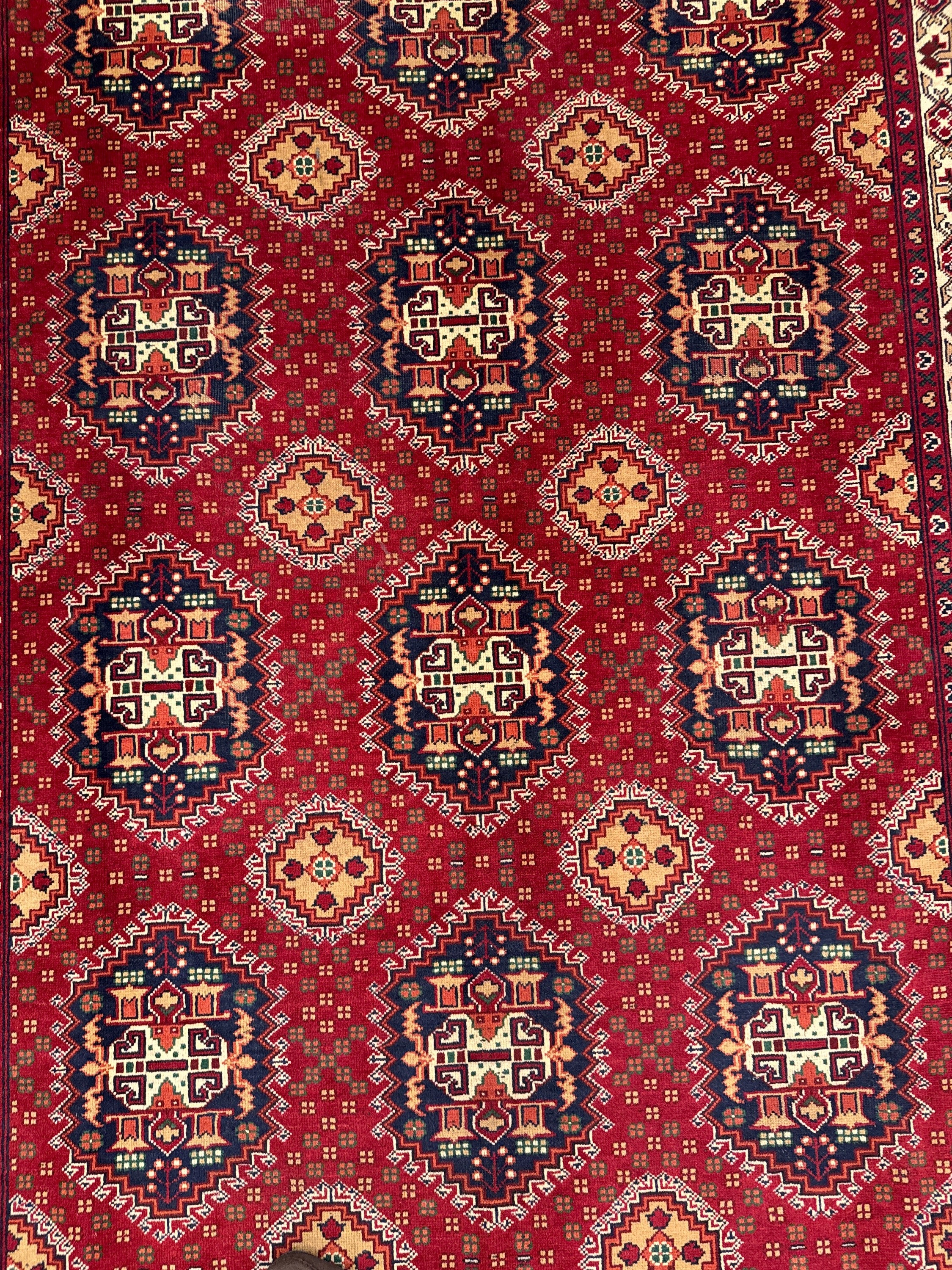 Karghai Rug - 298 cm x 191 cm