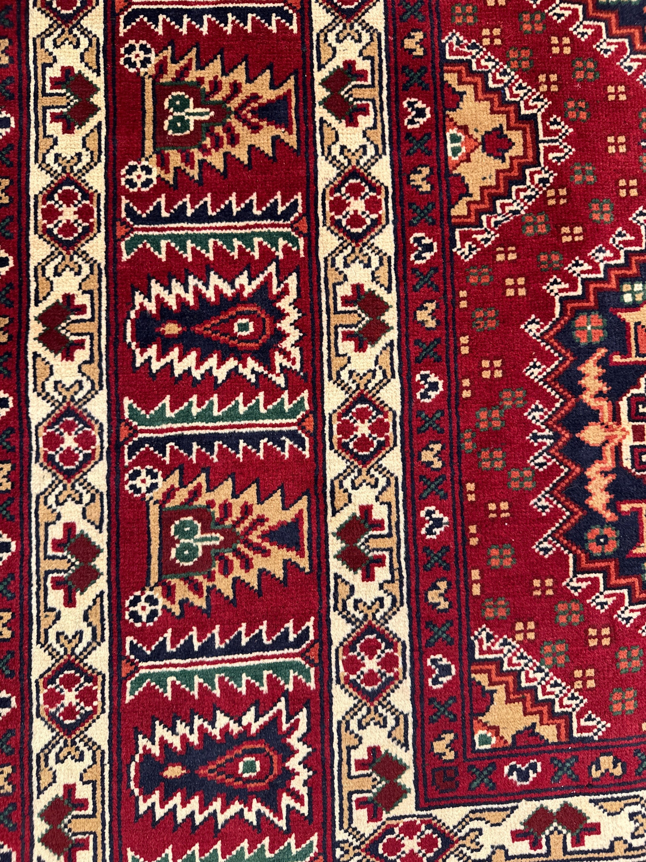 Karghai Rug - 298 cm x 191 cm