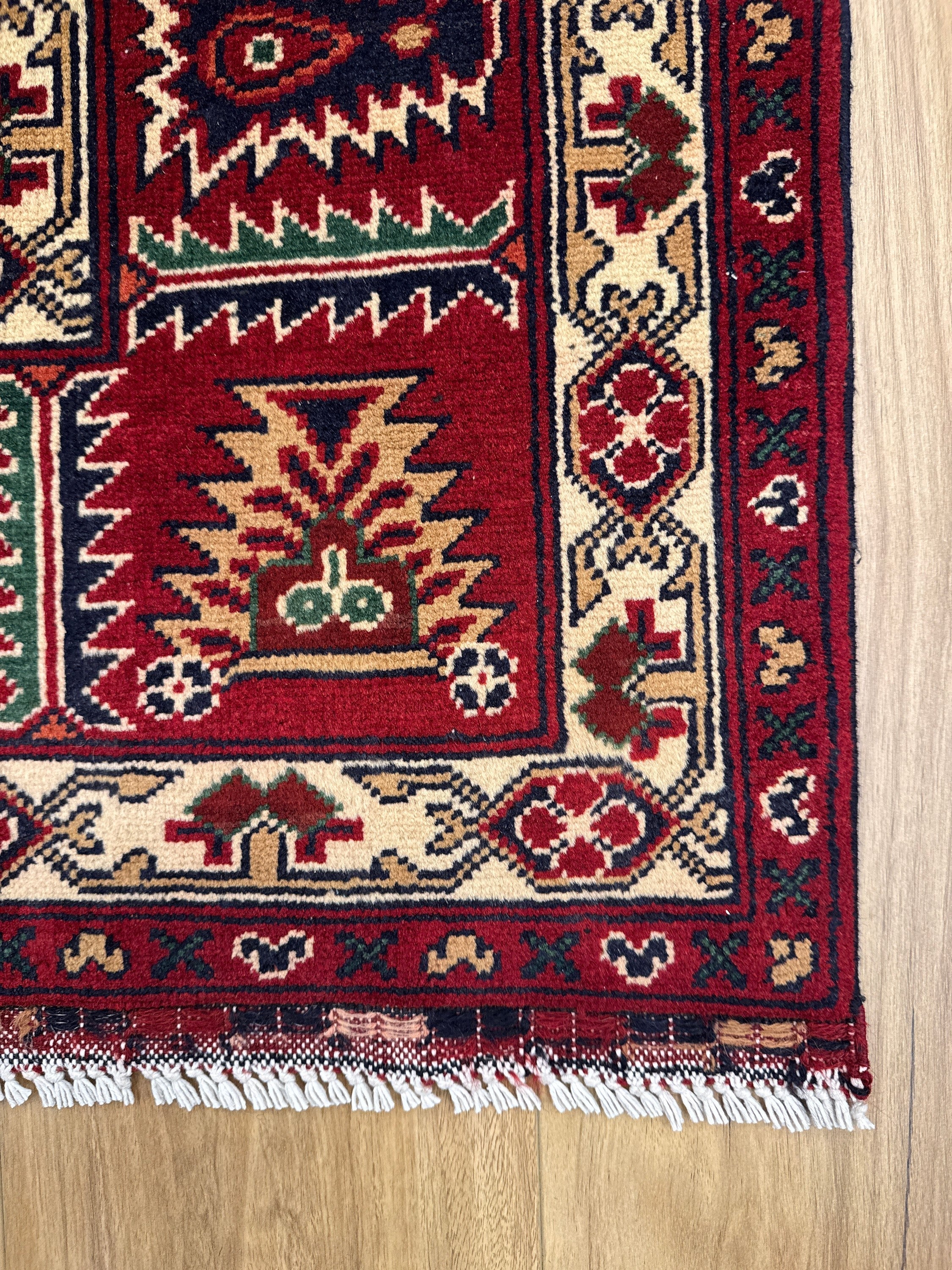 Karghai Rug - 298 cm x 191 cm