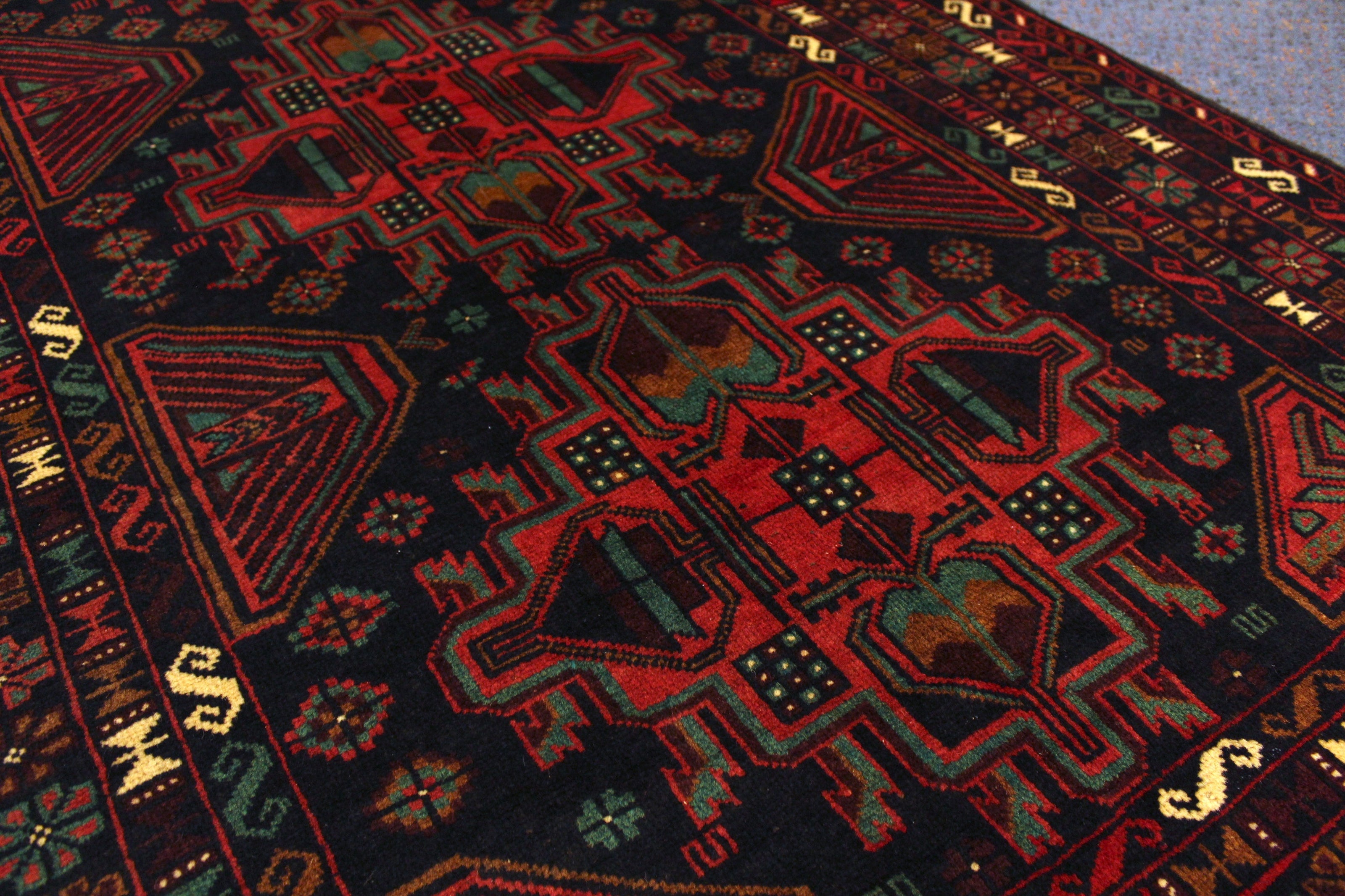 Fine Baluchi Rug - 192 cm x 115 cm