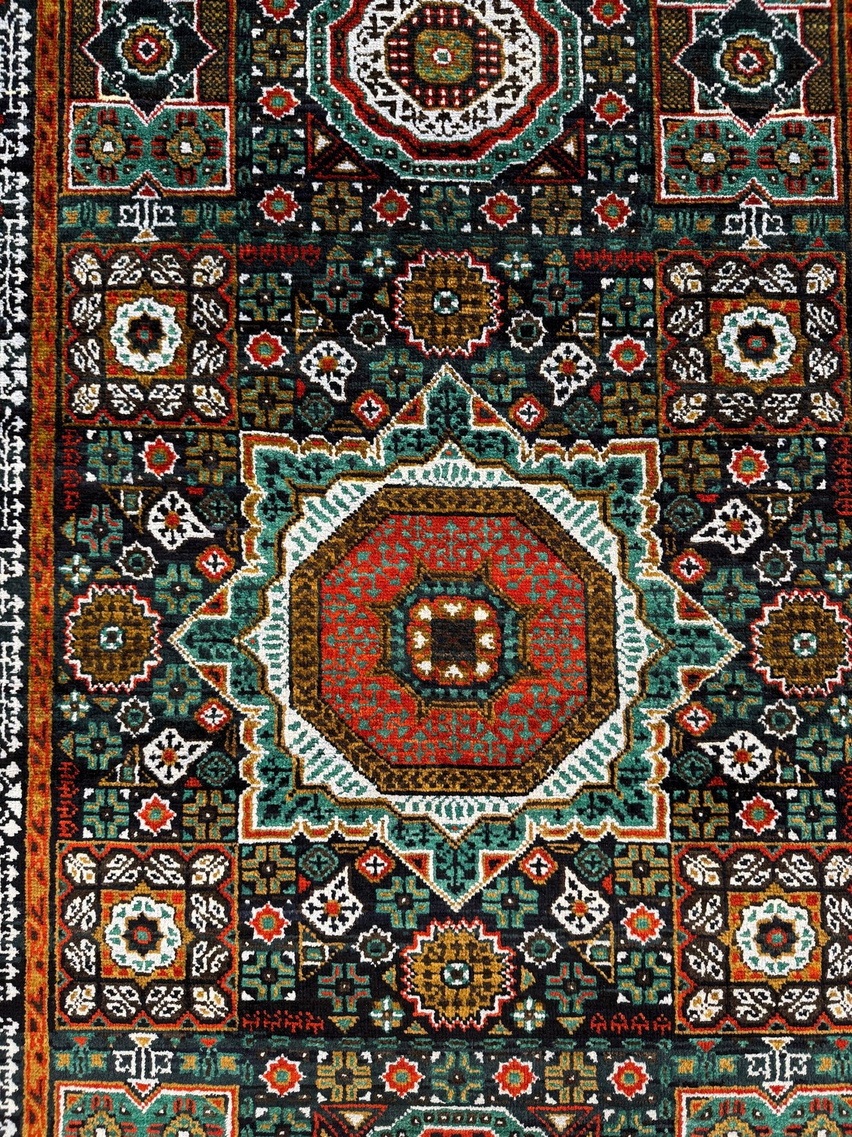 Mamluk Rug - 401 cm x 106 cm