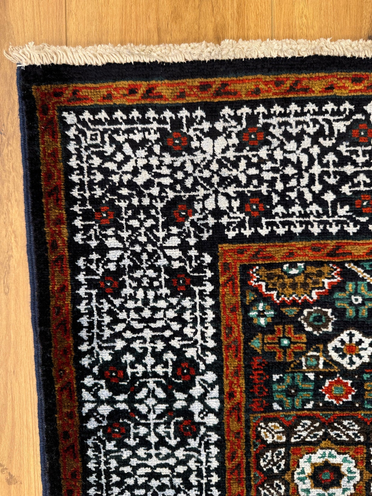 Mamluk Rug - 401 cm x 106 cm