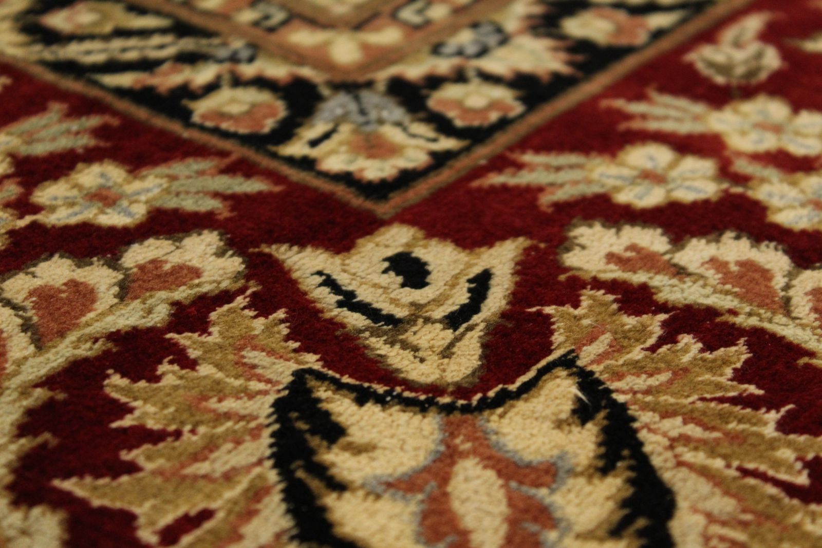 Gulistan Rug - 310 cm x 250 cm (approx)