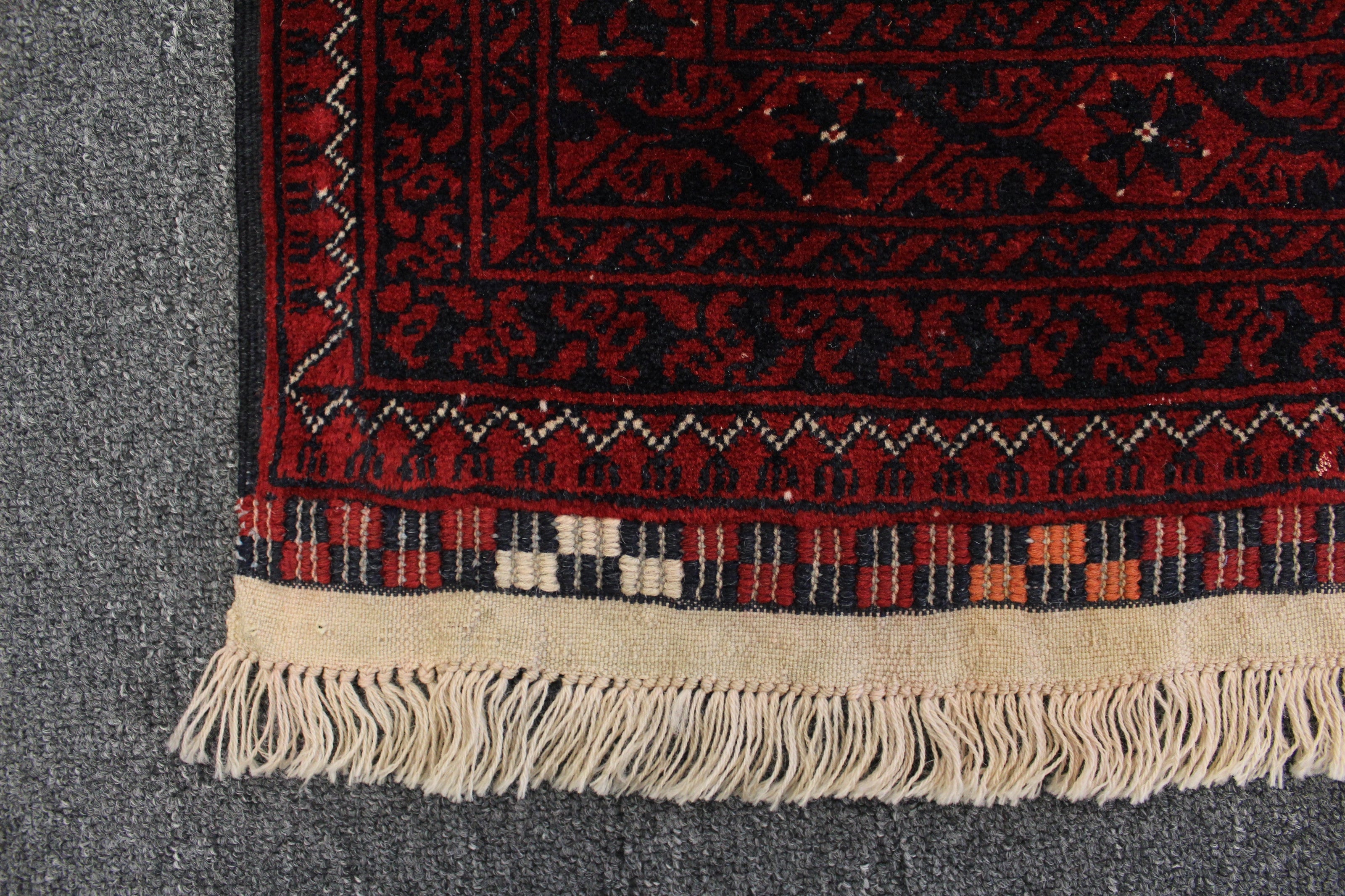 Roshnai Rug - 378 cm x 85 cm