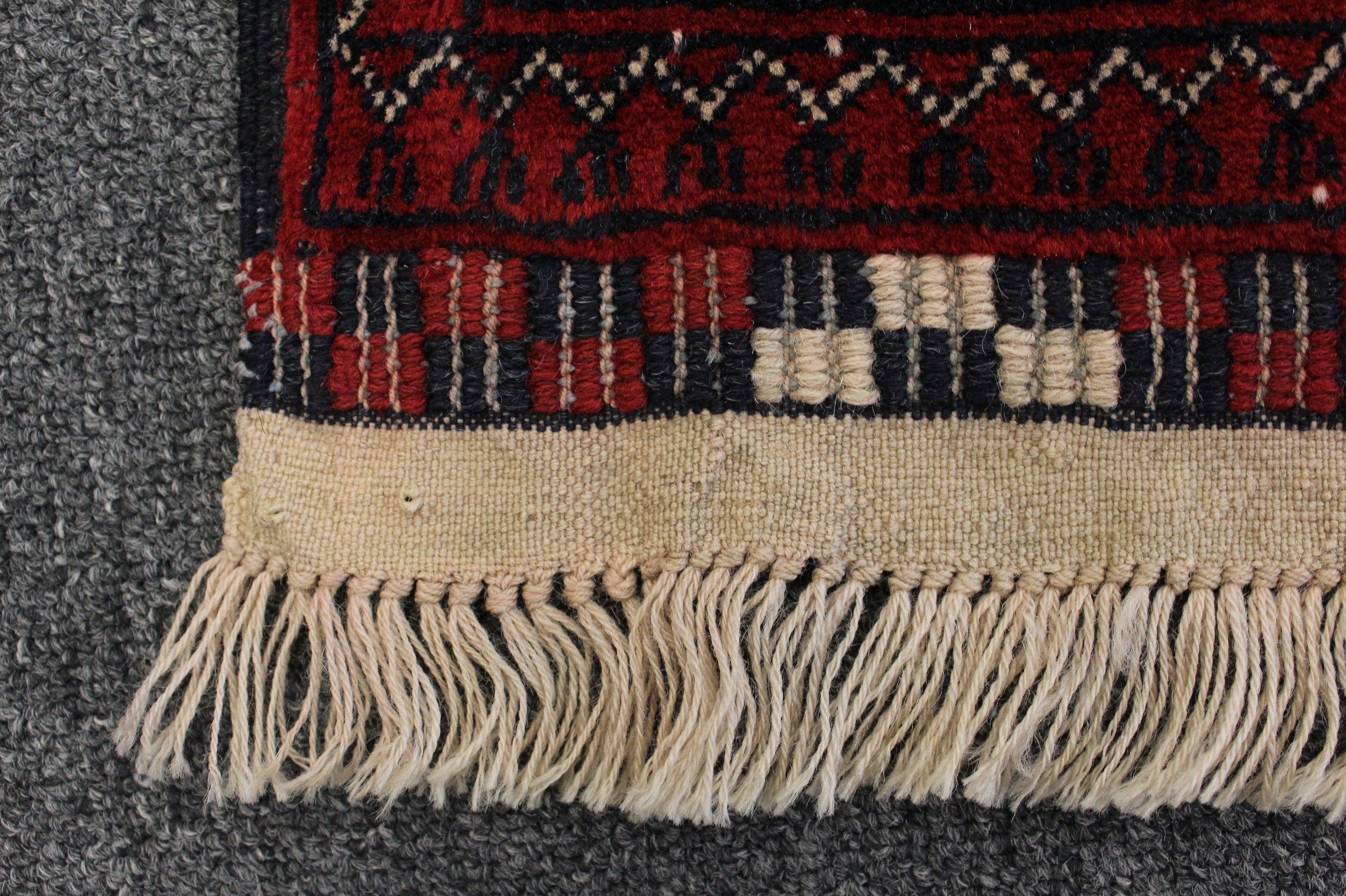Roshnai Rug - 378 cm x 85 cm