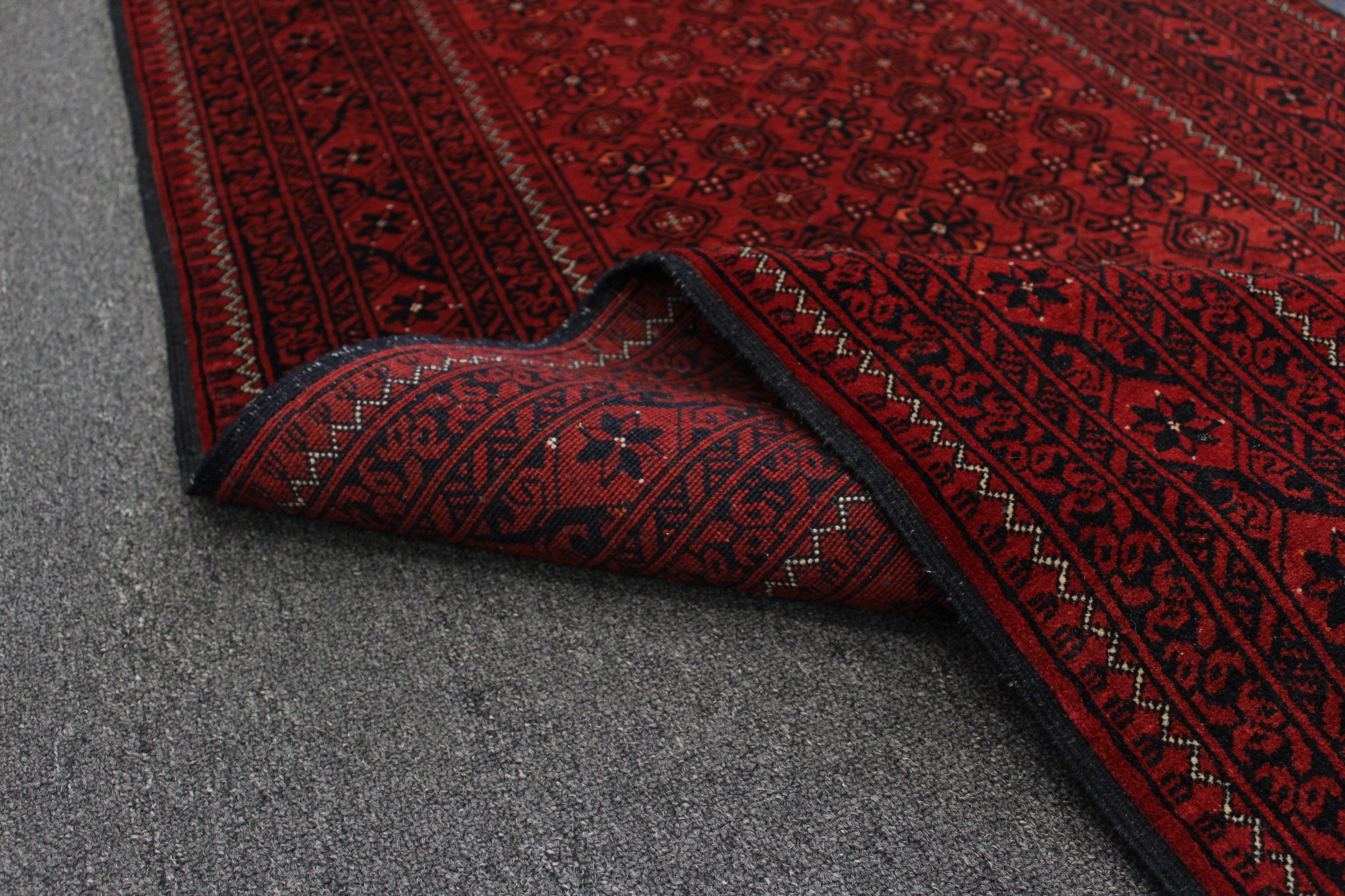Roshnai Rug - 378 cm x 85 cm