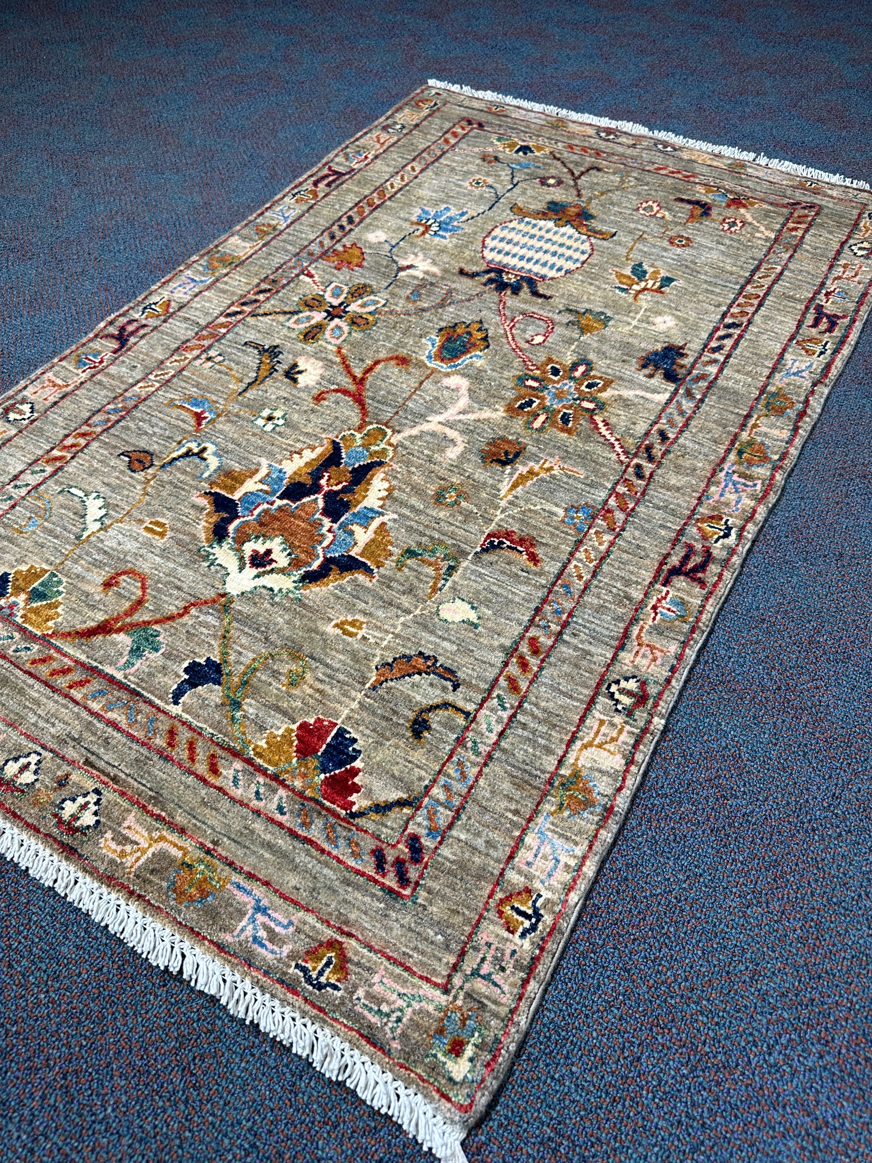 Sultani Rug - 134 cm x 83 cm