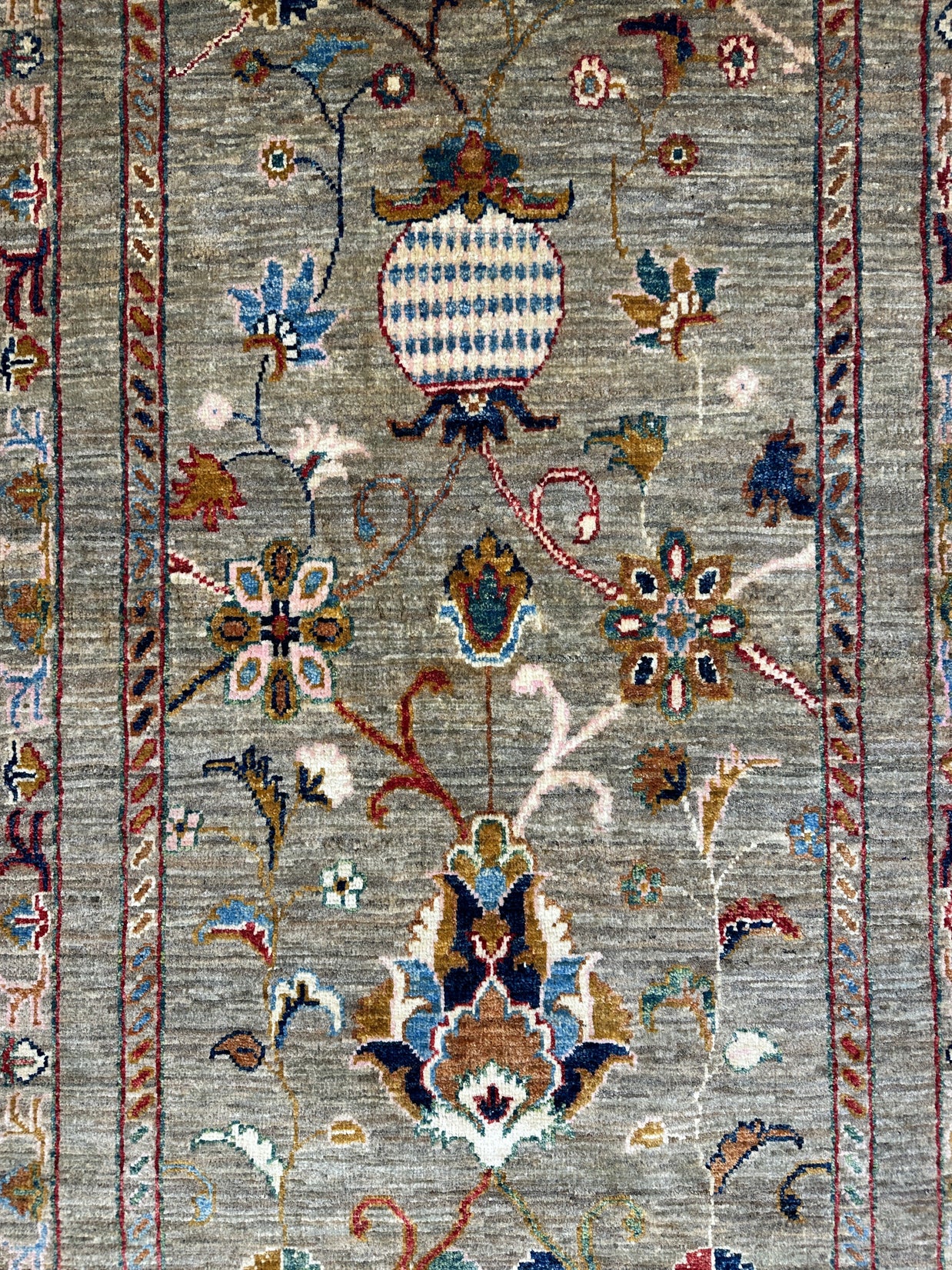 Sultani Rug - 134 cm x 83 cm
