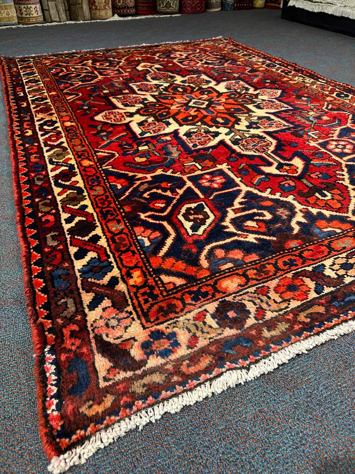 Bakhtiari Rug - 215 cm x 150 cm