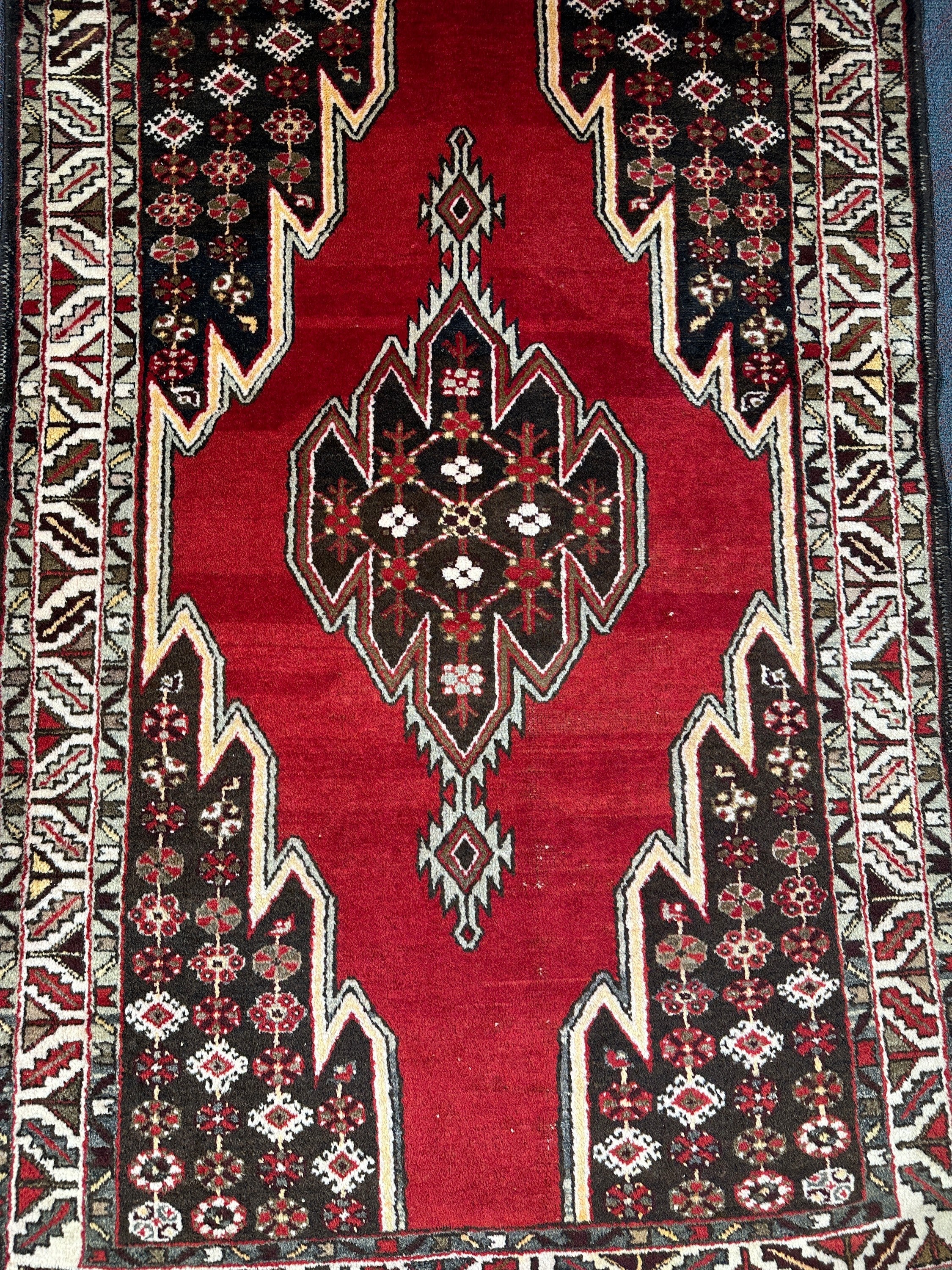 Vintage Hamadan Rug - 200 cm x 132 cm