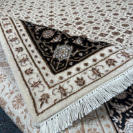 Herati Rug - 247 cm x 171 cm