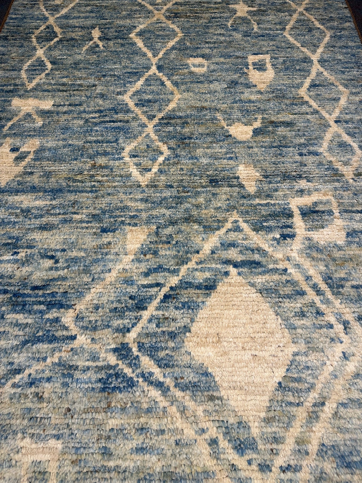 Moroccan Rug - 240 cm x 156 cm