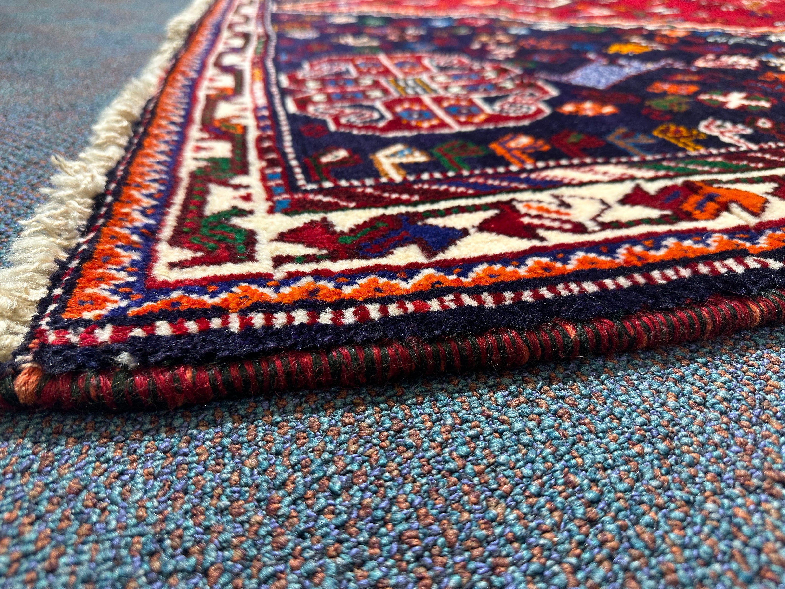 Abadeh Rug - 275 cm x 179 cm