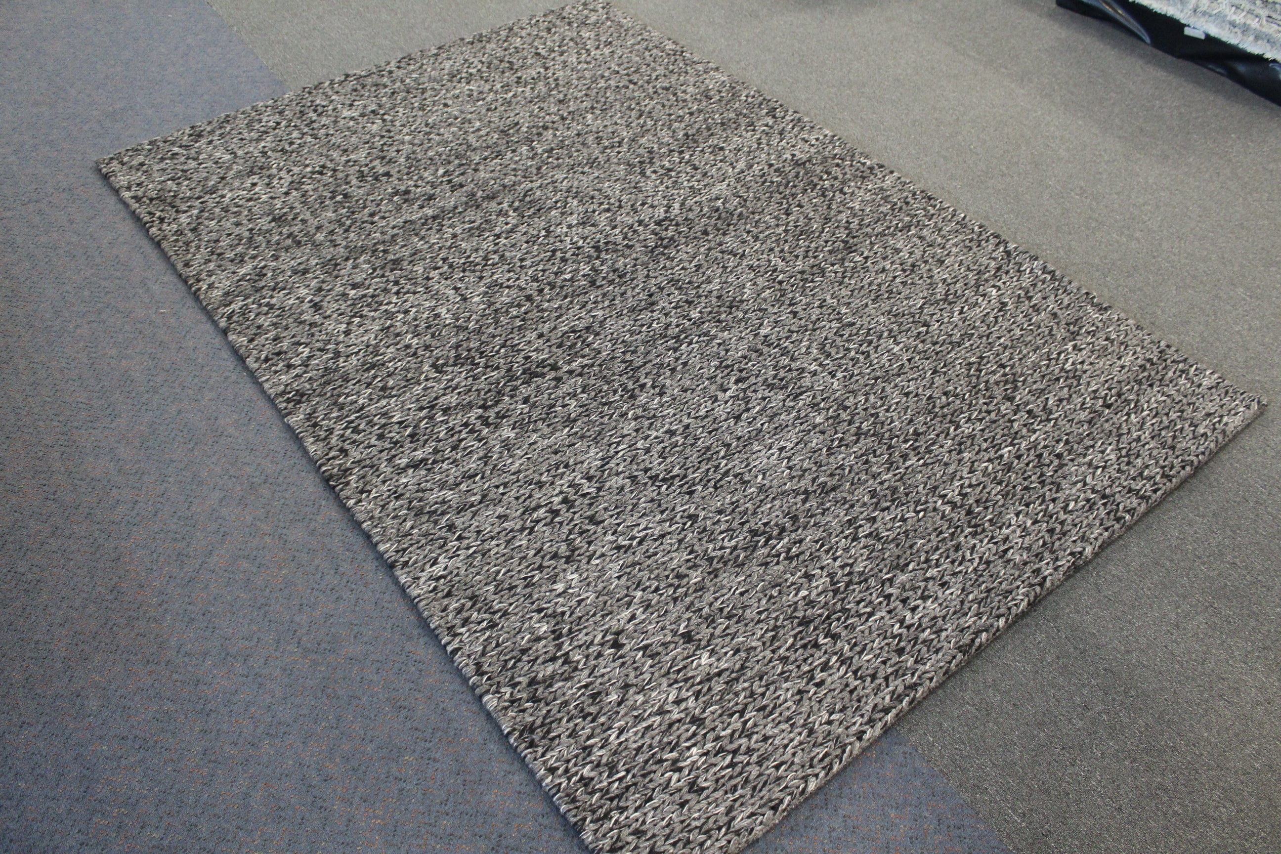 Indian Handwoven Rug - 233 cm x 131 cm