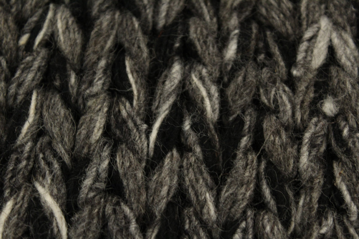 Indian Handwoven Rug - 233 cm x 131 cm
