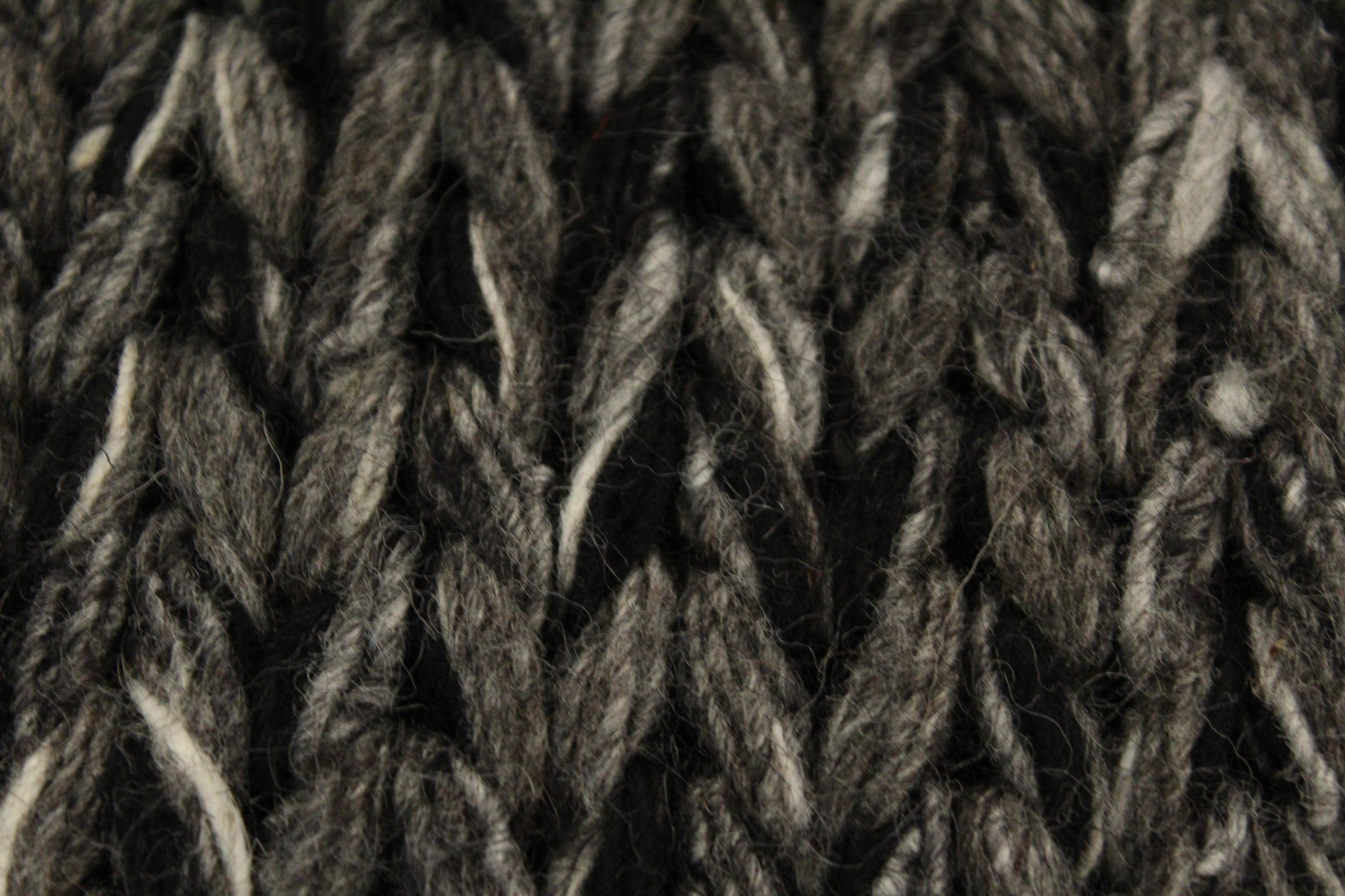 Indian Handwoven Rug - 233 cm x 131 cm