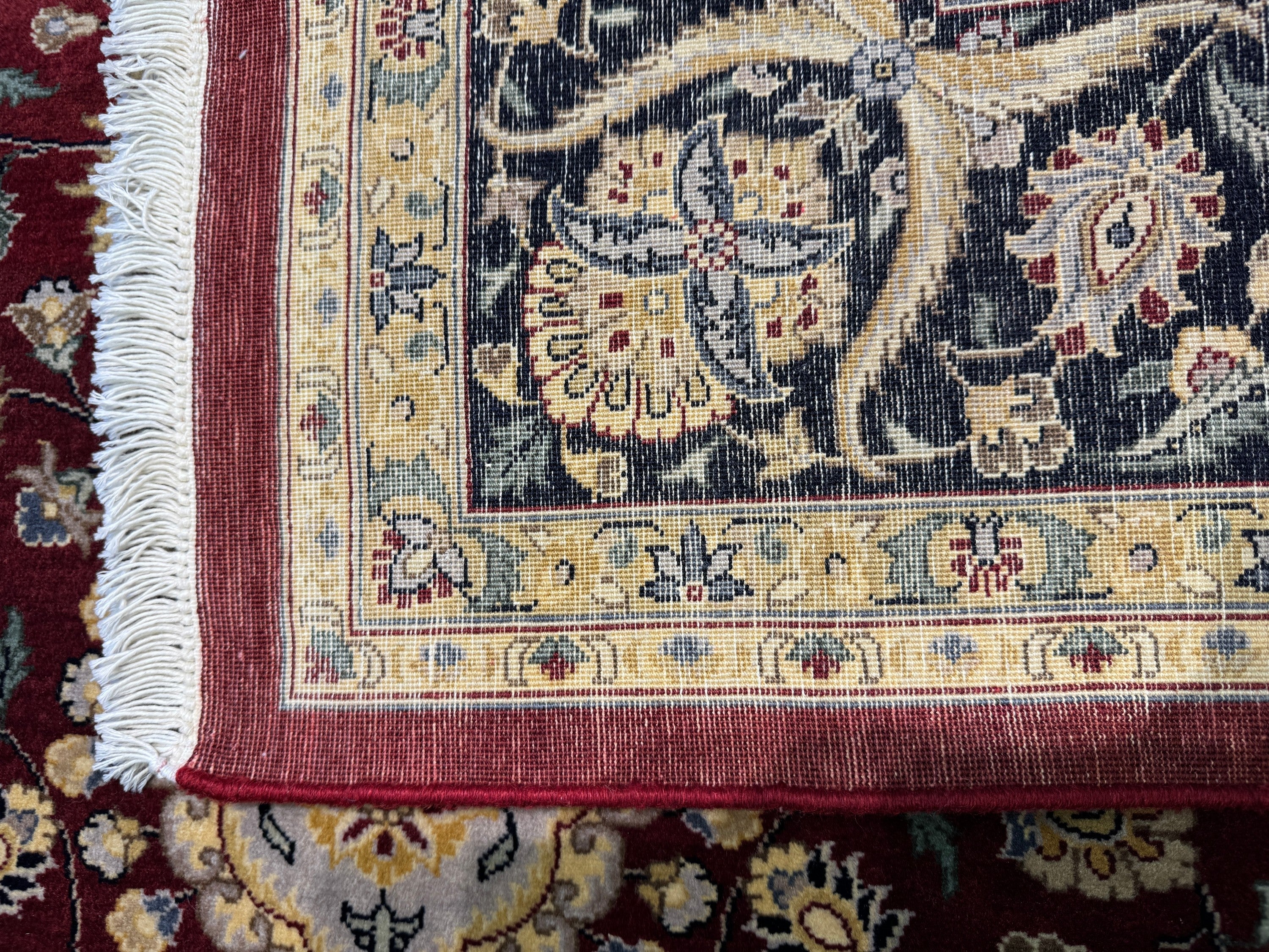 Kashmiri - 275 cm x 185 cm
