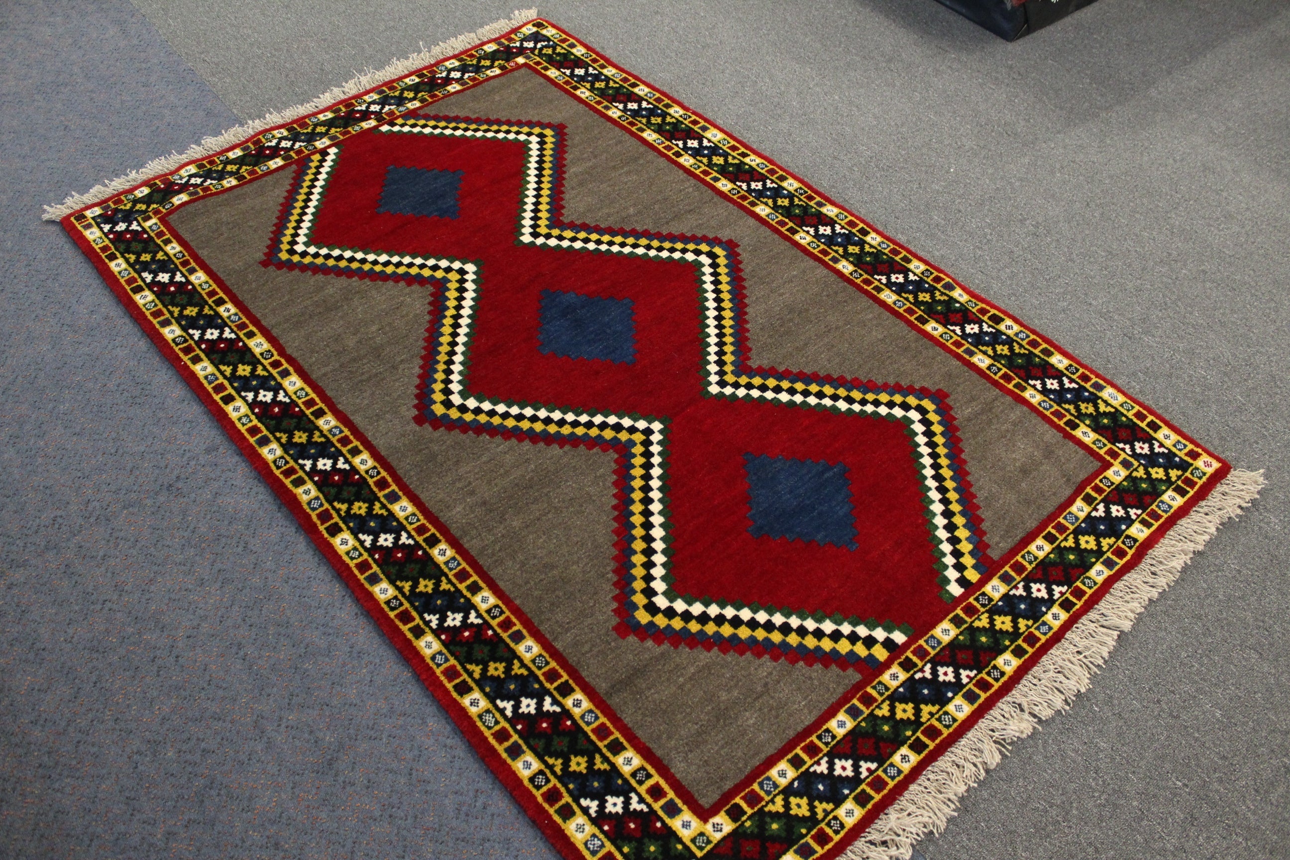 Gabbeh Rug - 197 cm x 127 cm