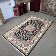 Nain - 270 cm x 176 cm