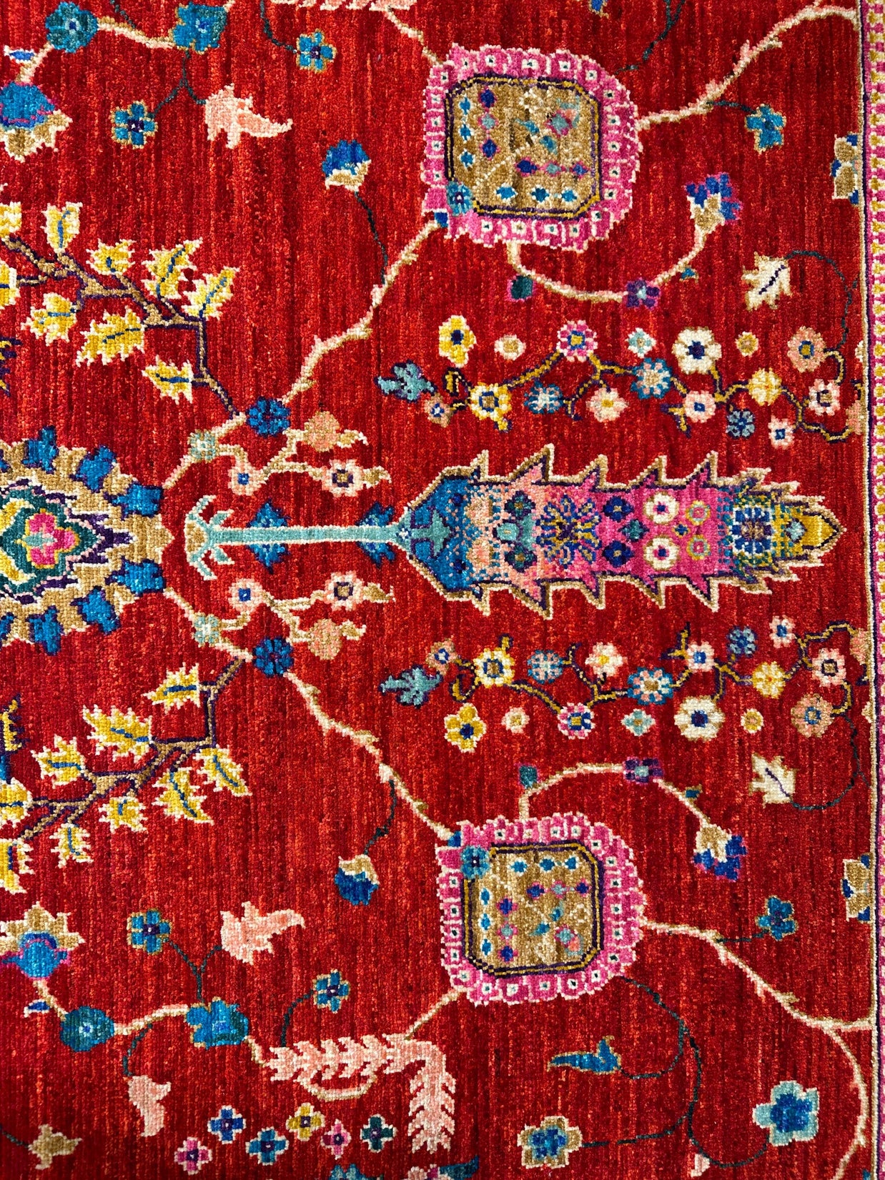 Khurjeen Rug - 224 cm x 165 cm