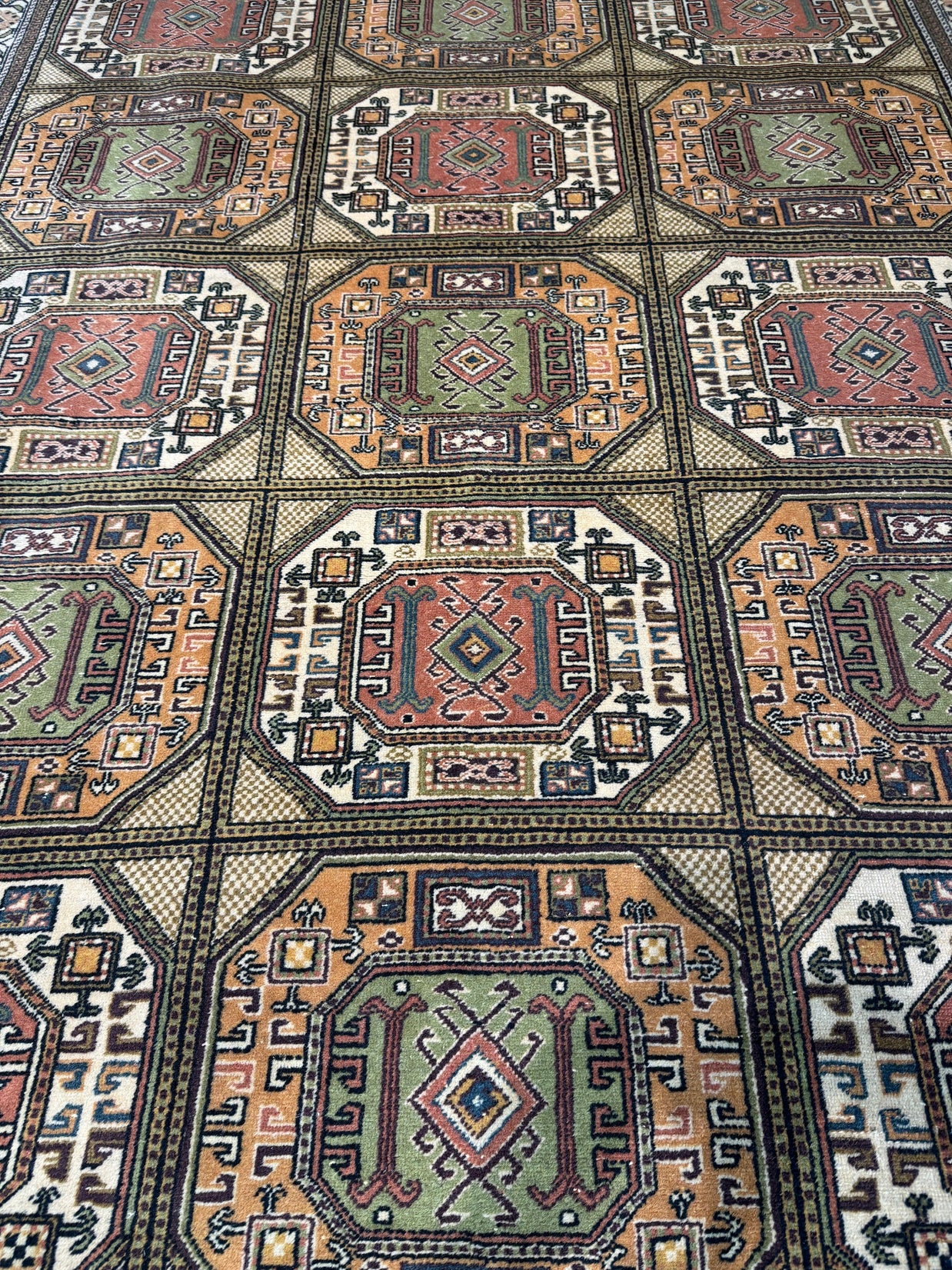 Turkish Rug - 300 cm x 200 cm