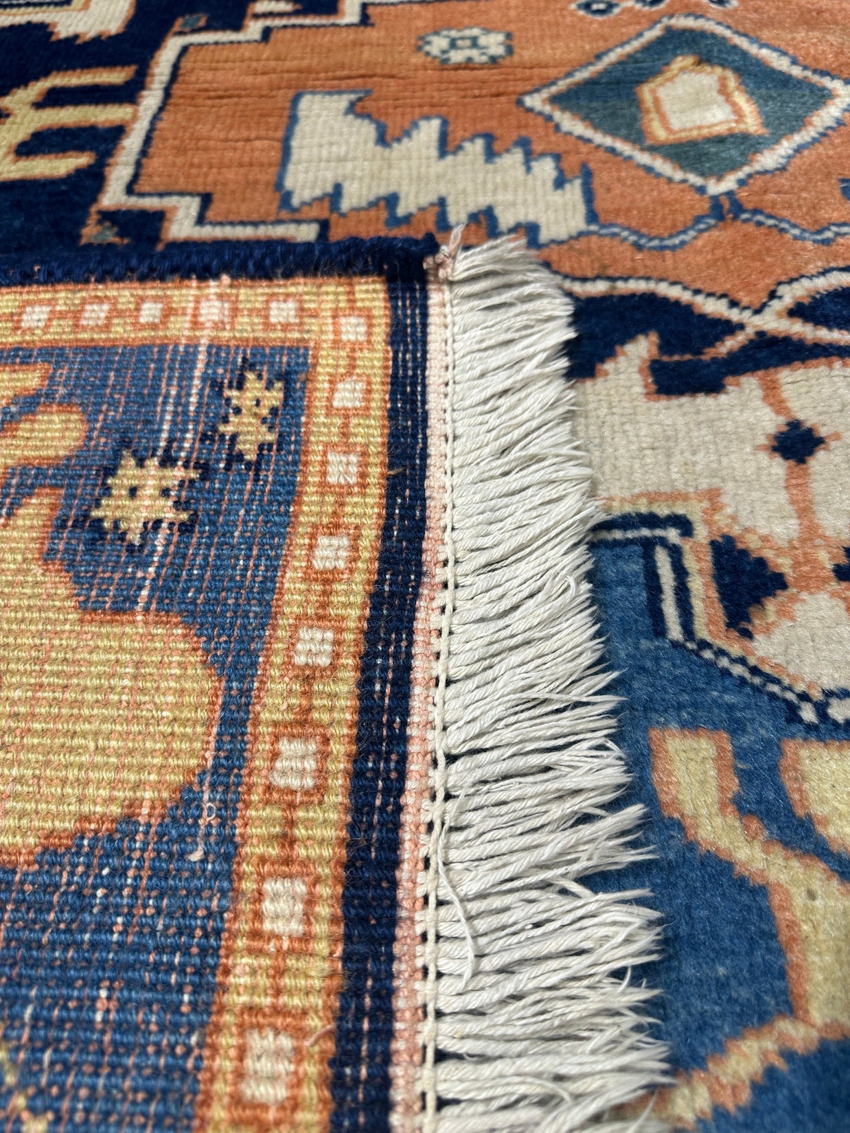 Kony Rug - 207 cm x 198 cm