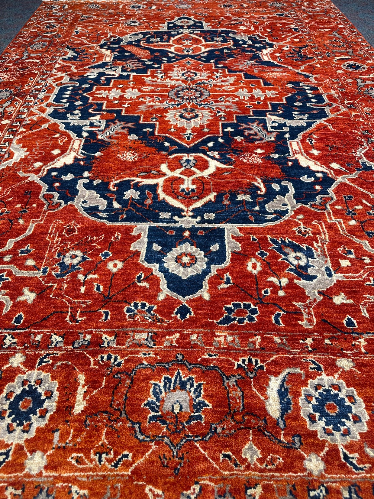 Heriz Rug  - 270 cm x 182 cm