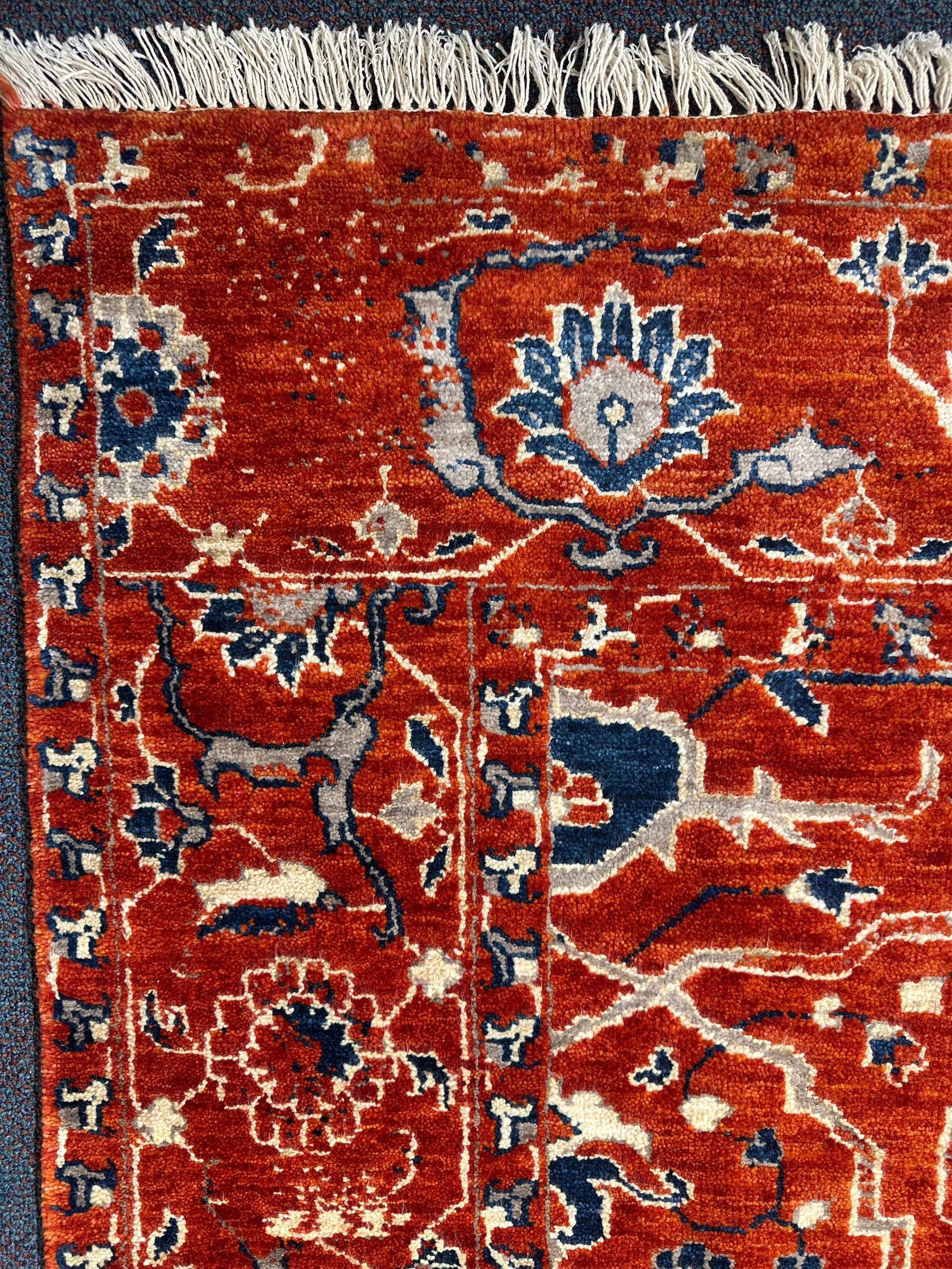 Heriz Rug  - 270 cm x 182 cm