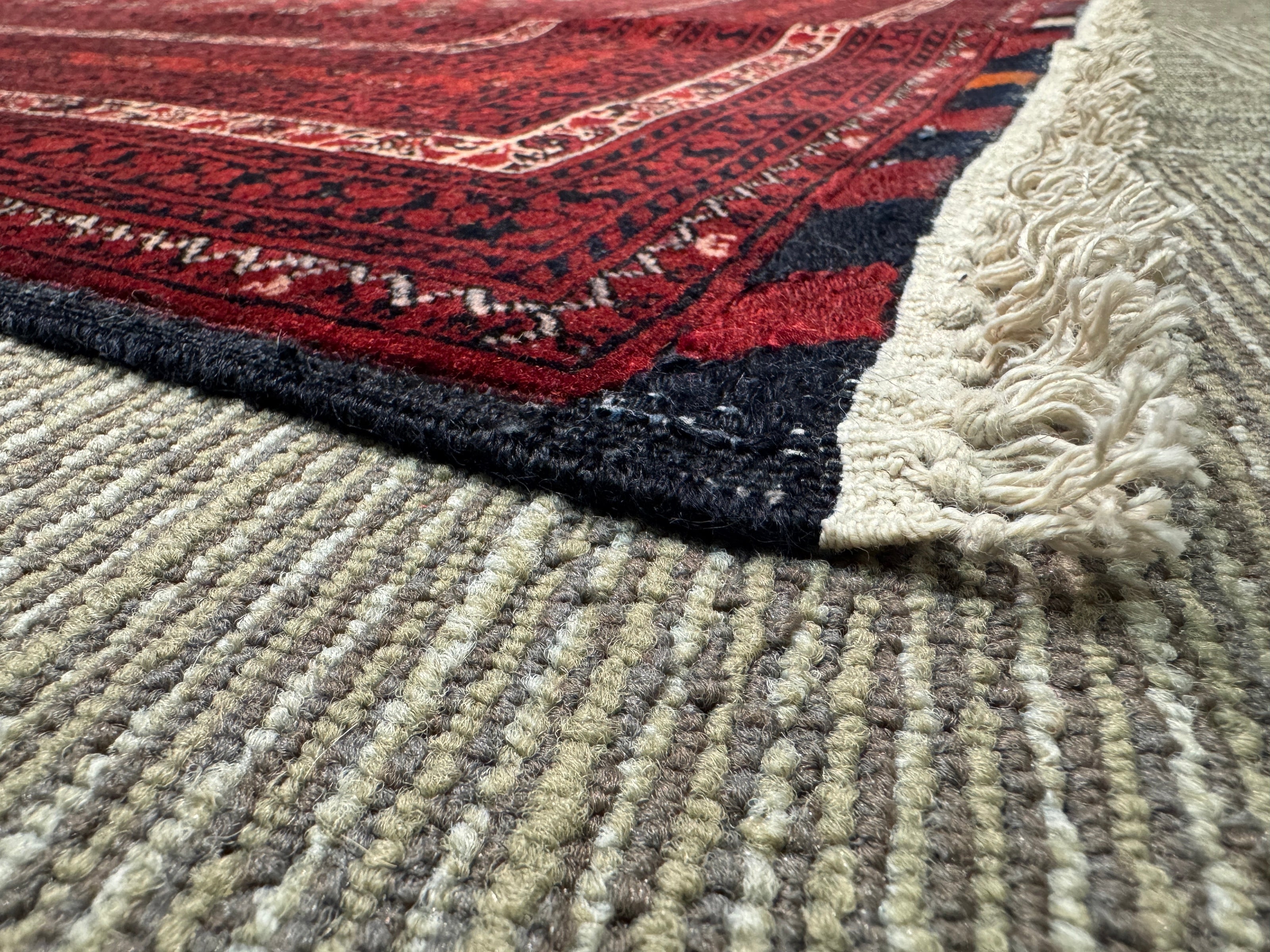 Roshnai Rug - 285 cm x 195 cm