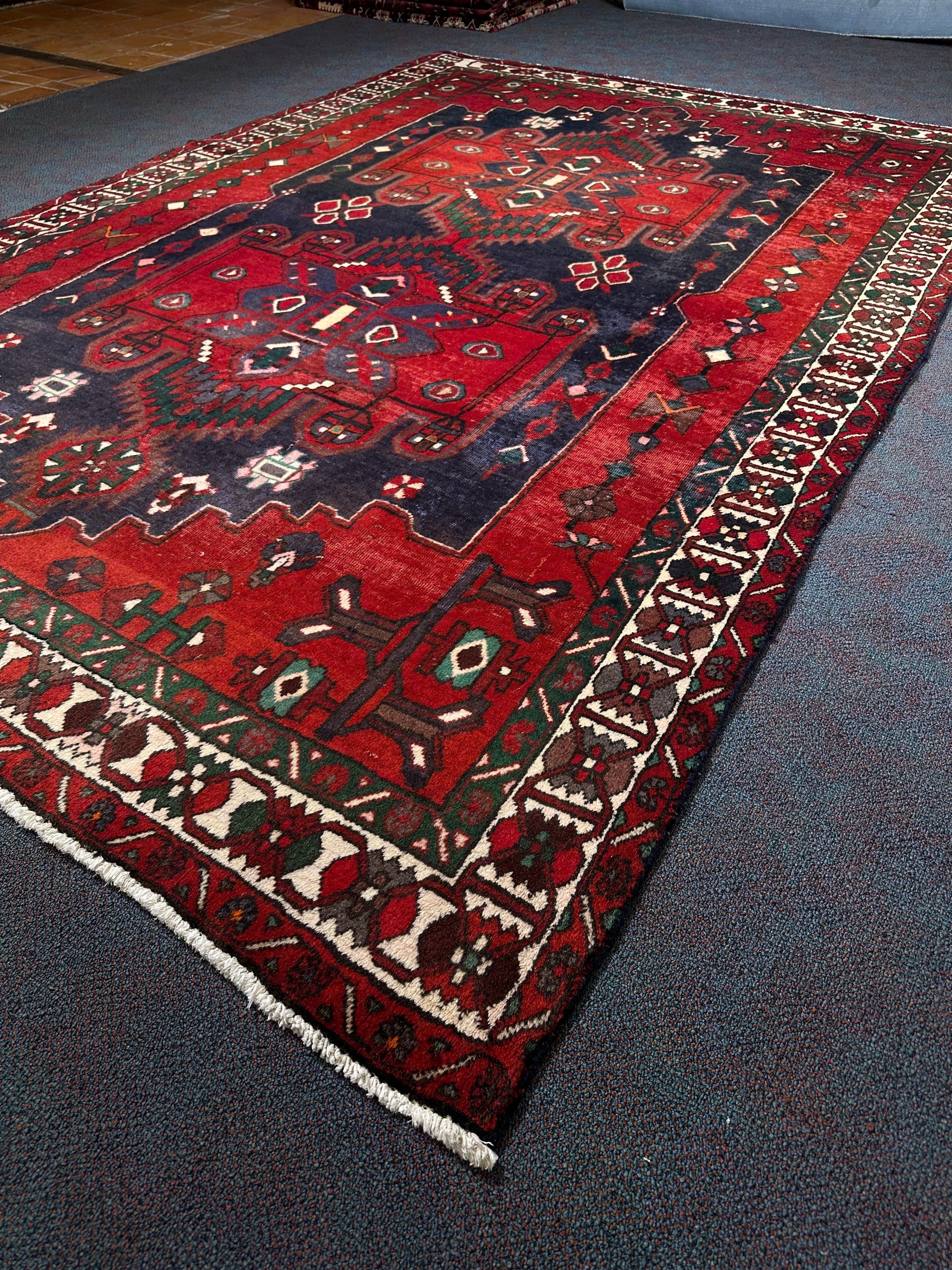 Hamadan Rug (Vintage/Antique) - 303 cm x 205 cm