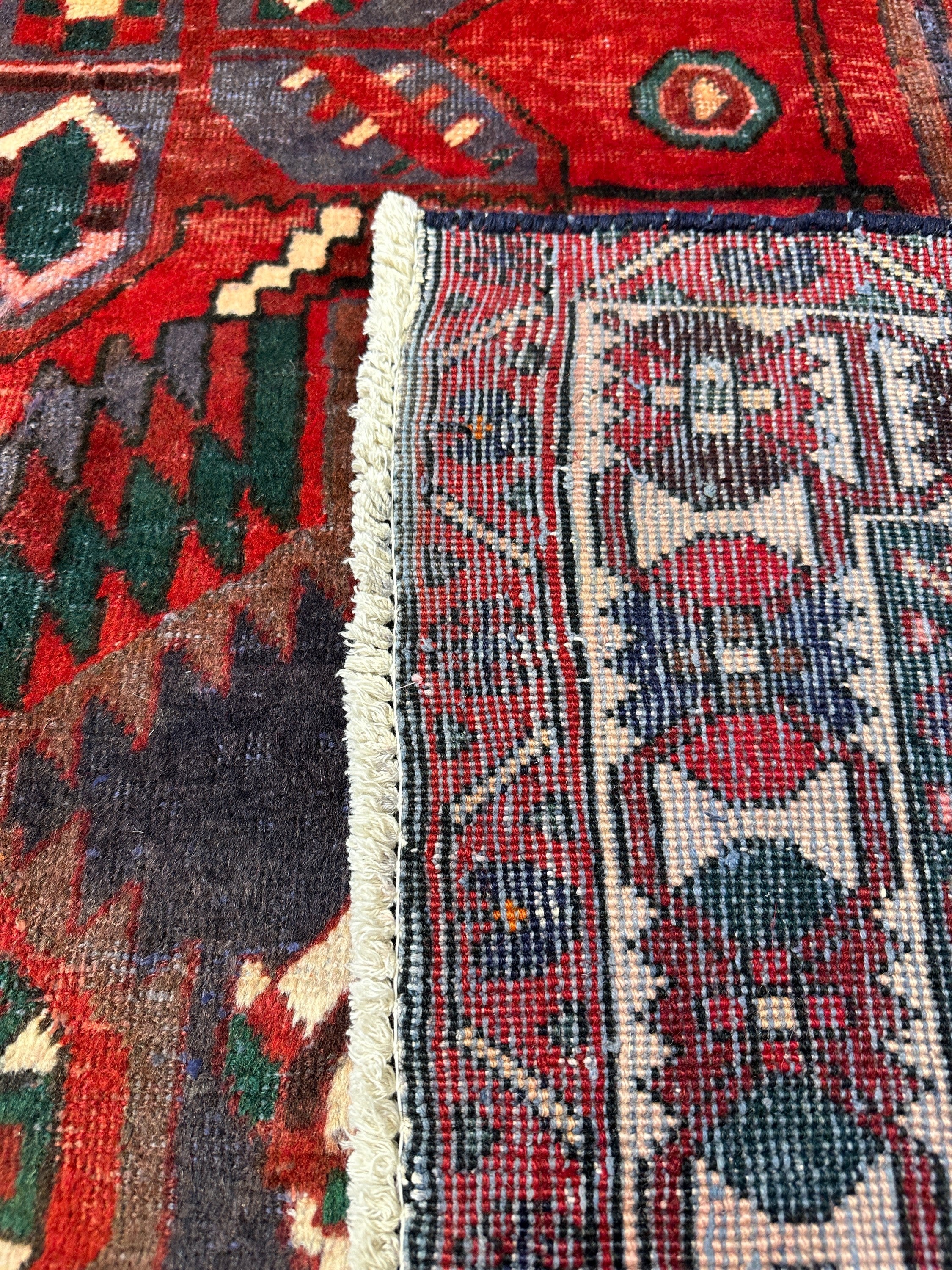 Hamadan Rug (Vintage/Antique) - 303 cm x 205 cm