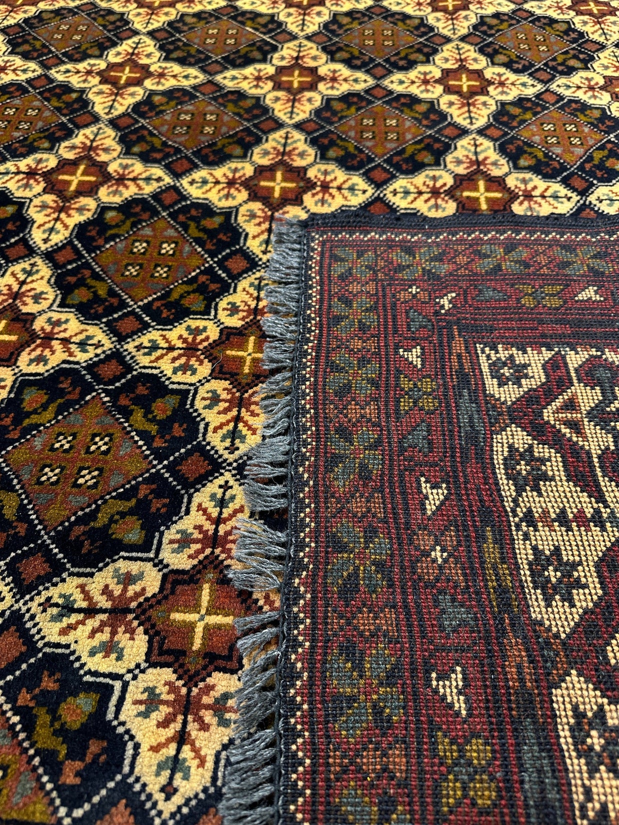Kunduz Rug  - 287 cm x 198 cm