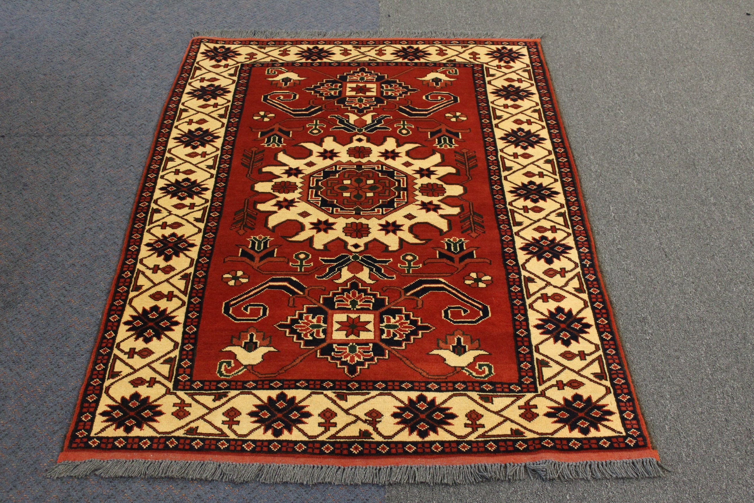 Karghai Rug - 167 cm x 123 cm