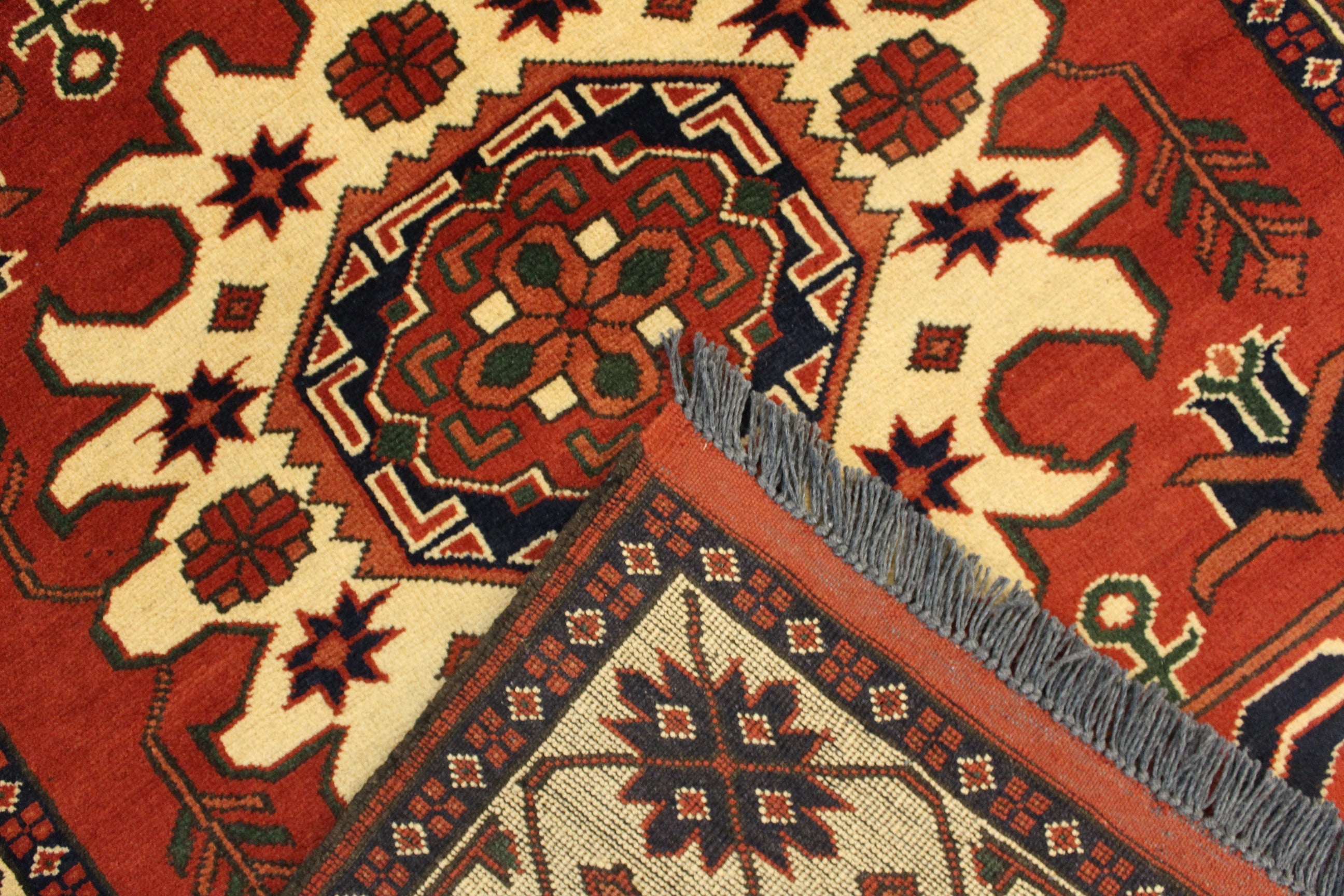 Karghai Rug - 167 cm x 123 cm