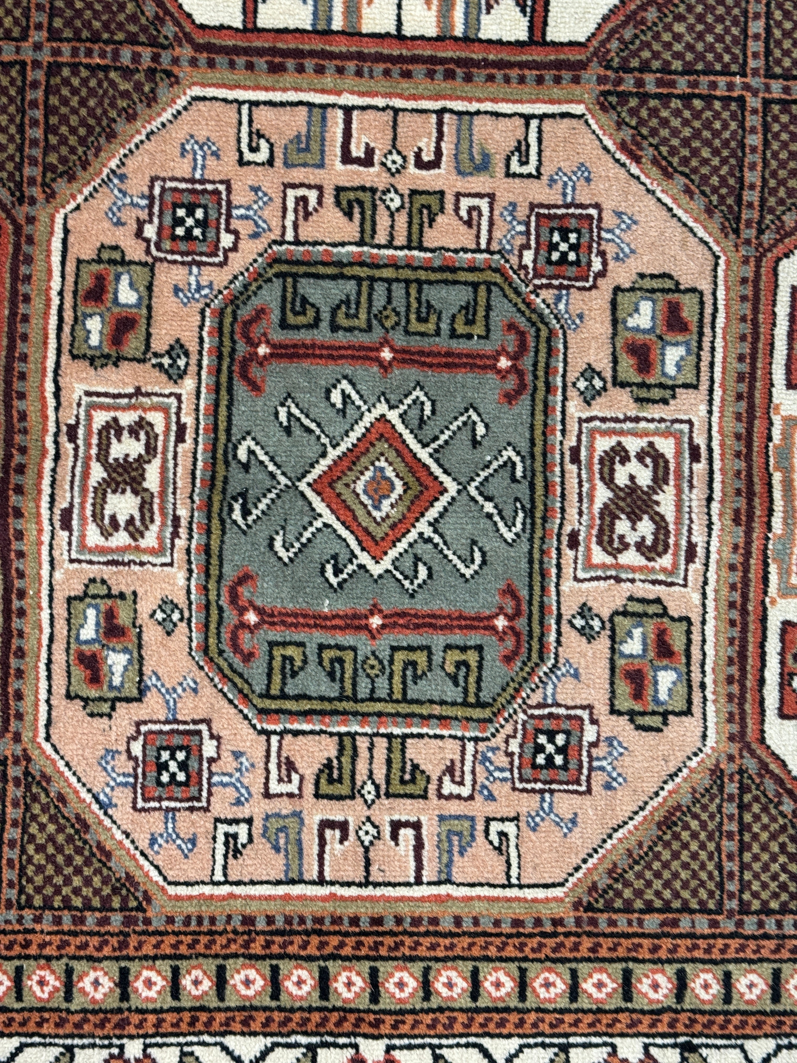 Turkish Rug - 300 cm x 200 cm