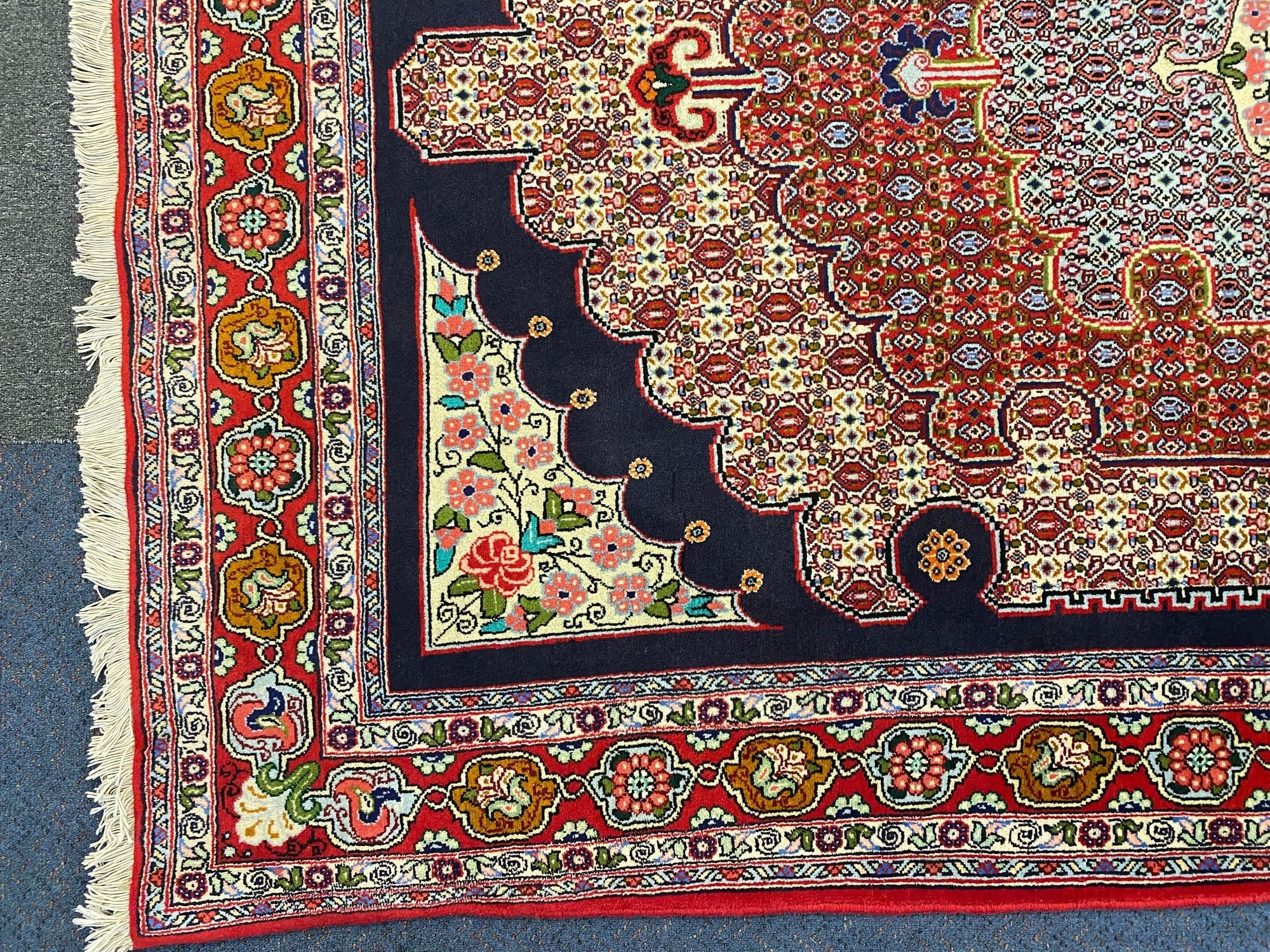 Sanandaj Rug - 247 cm x  165 cm