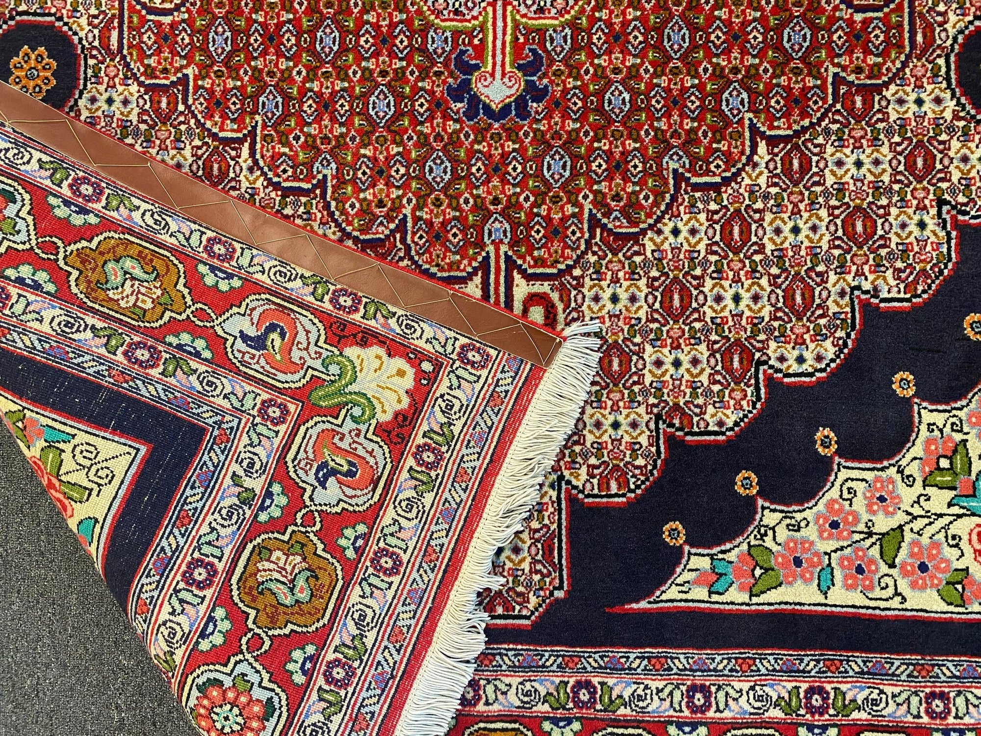 Sanandaj Rug - 247 cm x  165 cm